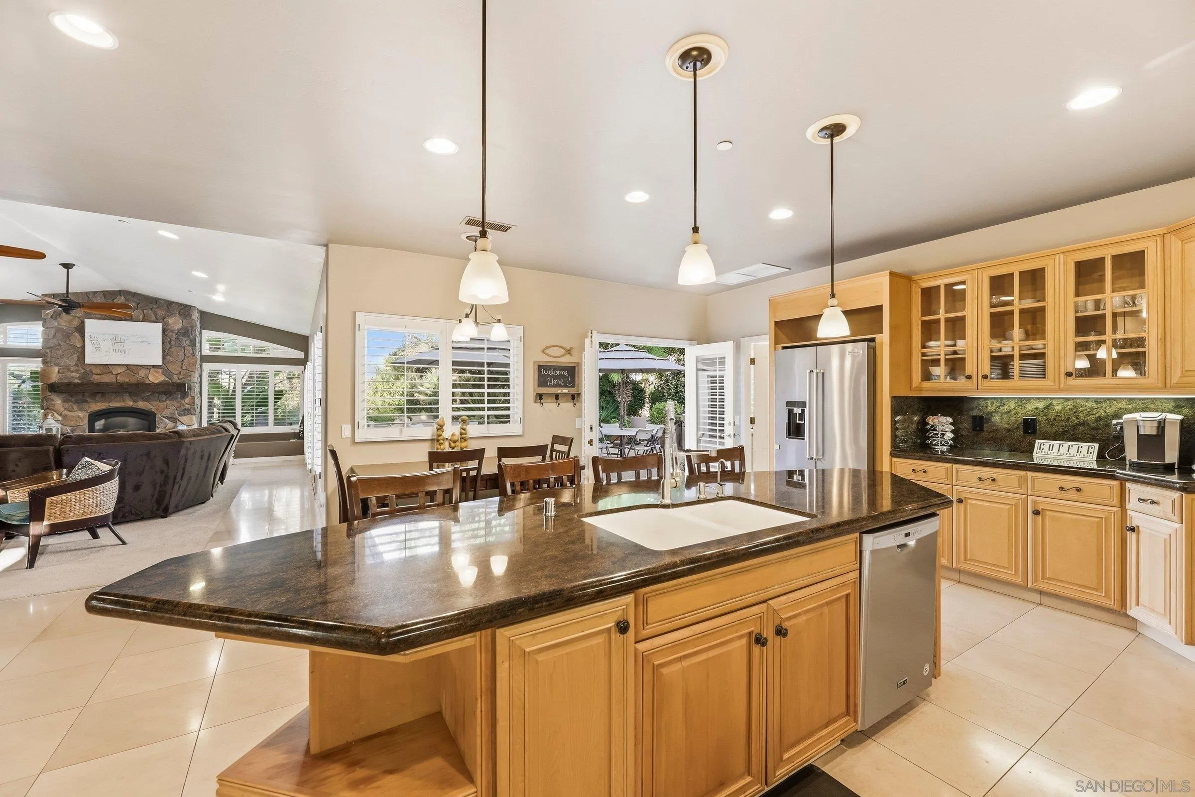 https://cdn.realtyfeed.com/cdn/127/260005282/7917ea66425e261ba44e0fb89a6dd321.webp