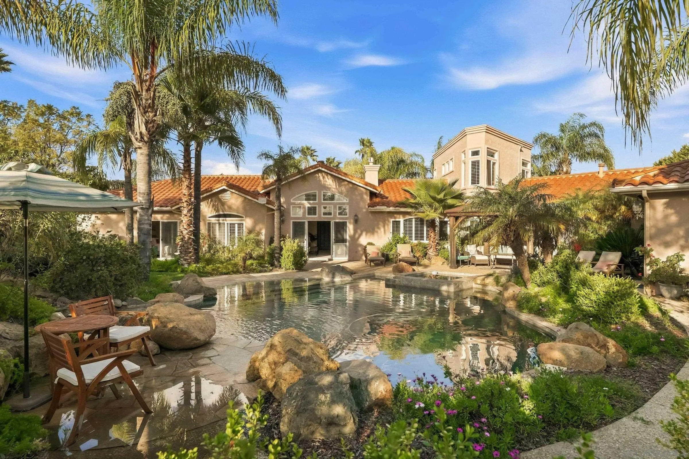 https://cdn.realtyfeed.com/cdn/127/260005282/d9ad455ae4f26ce69bce64f3bbe54ad0.webp
