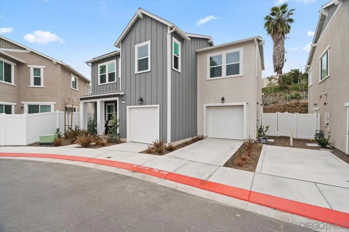 https://cdn.realtyfeed.com/cdn/127/260005285/8882a1a64dd117f82db14ccfd1eb349d.webp