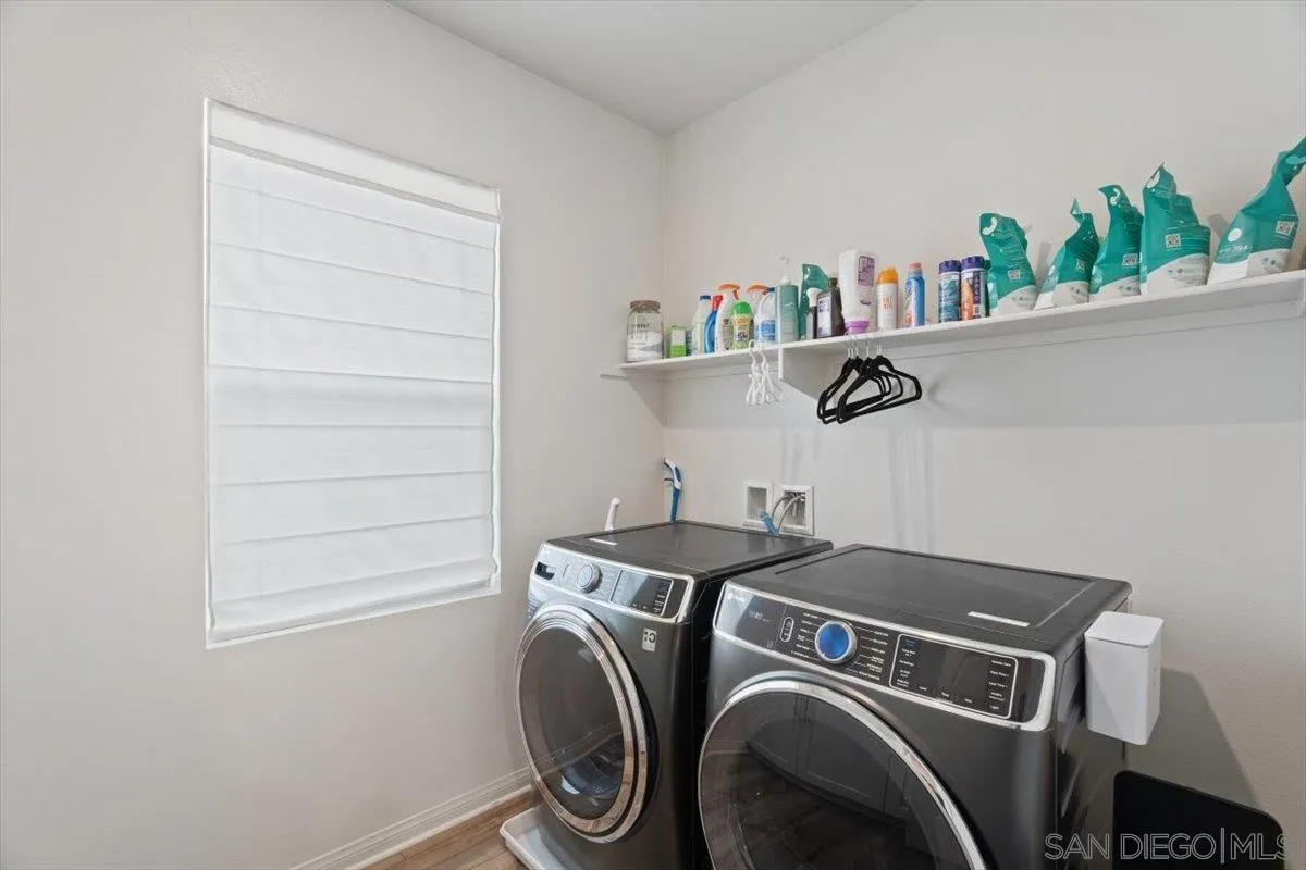 https://cdn.realtyfeed.com/cdn/127/260005285/90bc1bae1415299679b2efb9b413ab26.webp