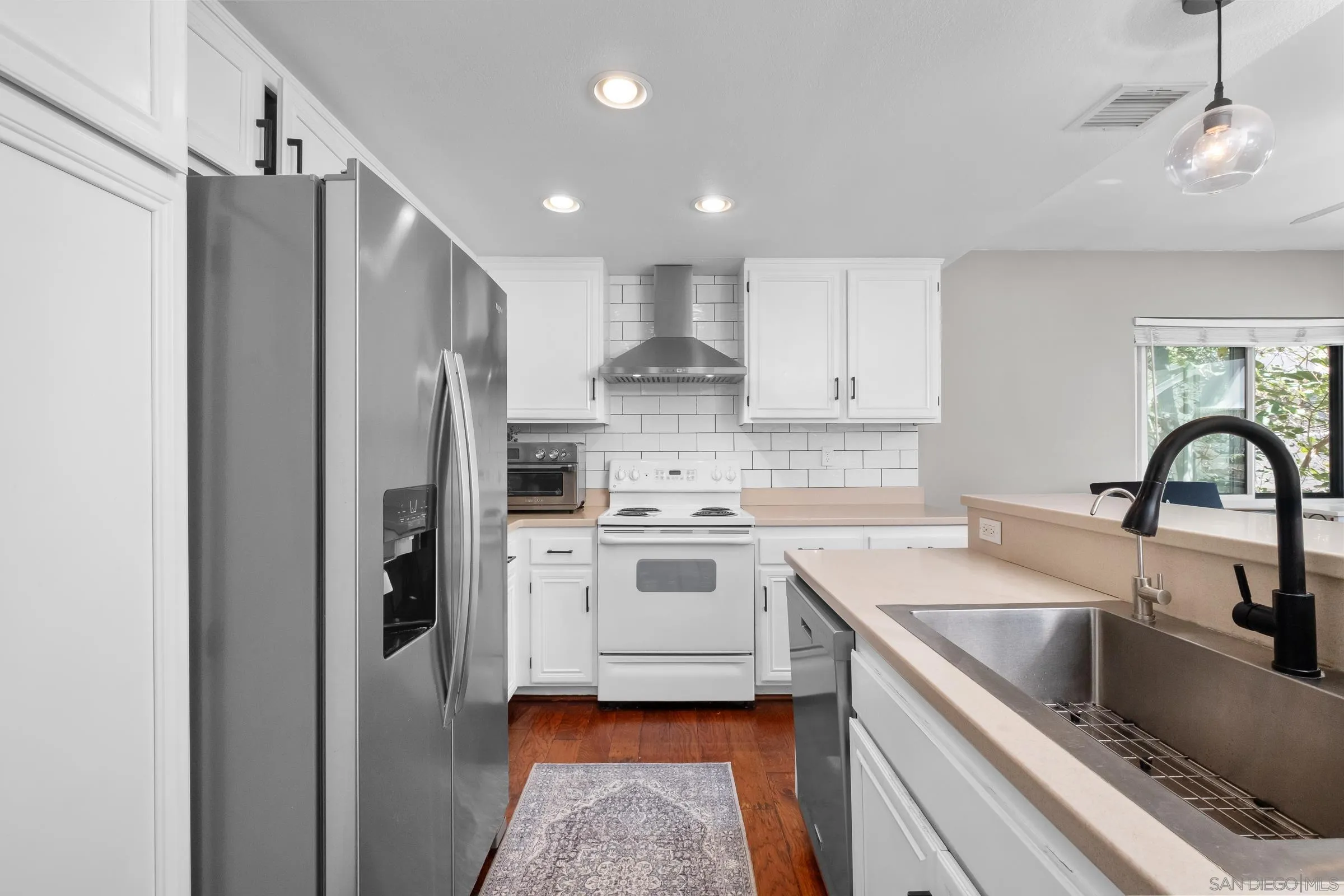 Photo #12: 260005287 Listing: Photo #12