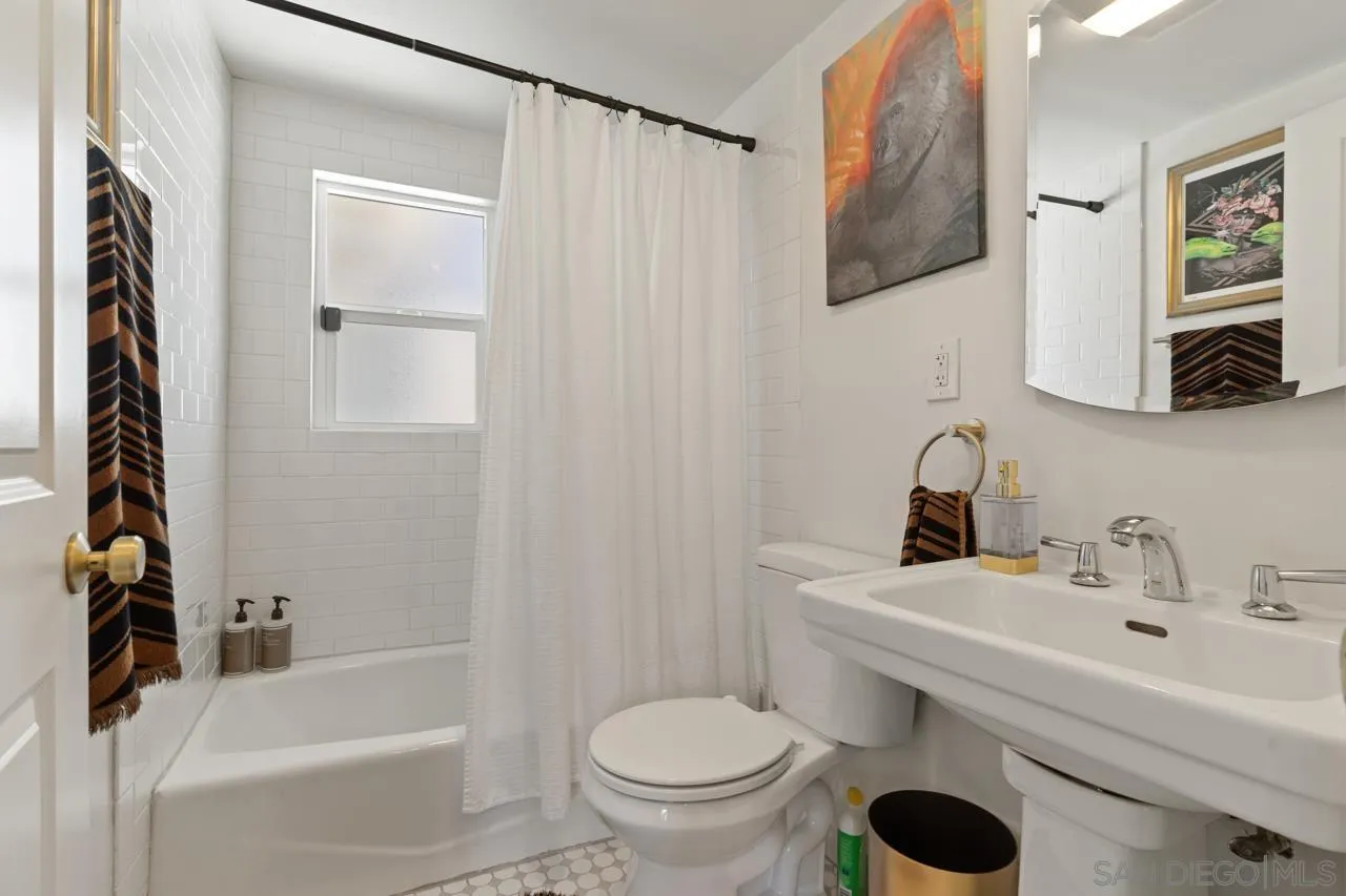 https://cdn.realtyfeed.com/cdn/127/260005292/14b3fe2da8767fb67f3fb53169600b41.webp