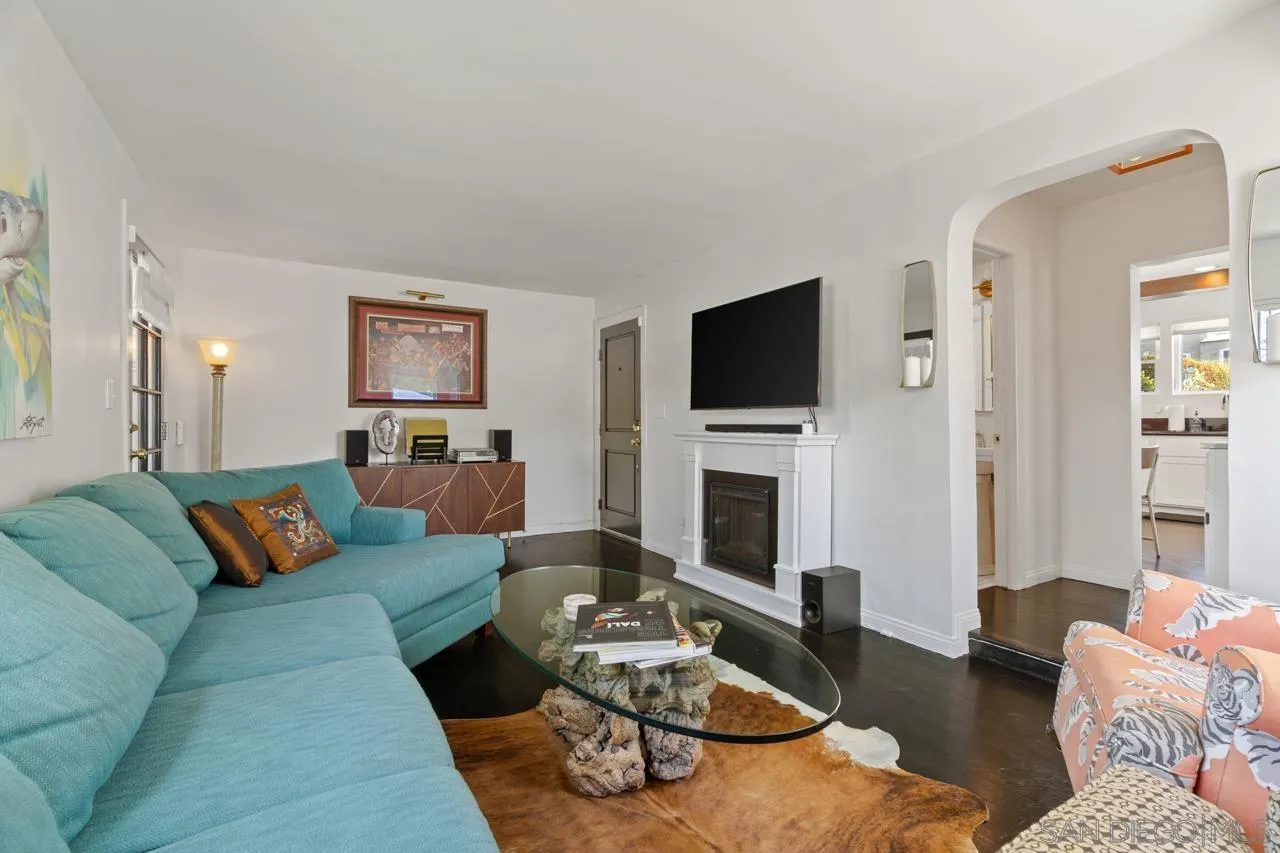 https://cdn.realtyfeed.com/cdn/127/260005292/54662101570b31ce9c3e26bc64b28f73.webp