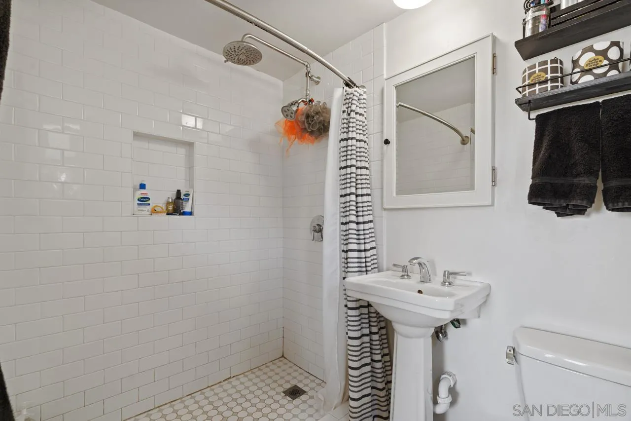 https://cdn.realtyfeed.com/cdn/127/260005292/5b94afed9b0c96cb917bc79eb7e7f5a0.webp