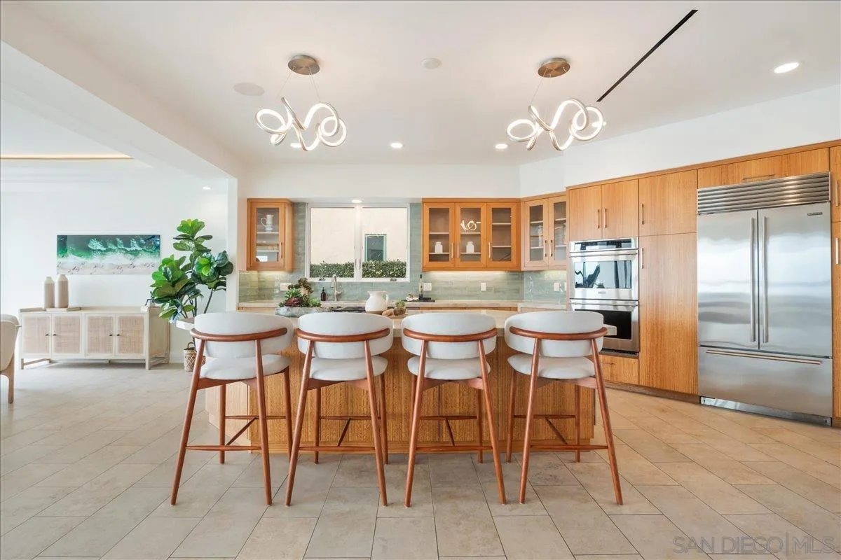 https://cdn.realtyfeed.com/cdn/127/260005293/0c2f499062136a69a937c6df852eda21.webp
