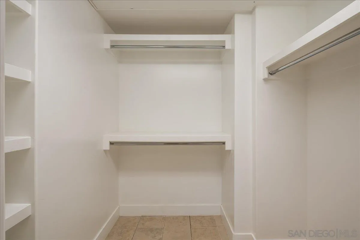https://cdn.realtyfeed.com/cdn/127/260005293/5a933984b3518d22c3b292a0cd6fa39a.webp