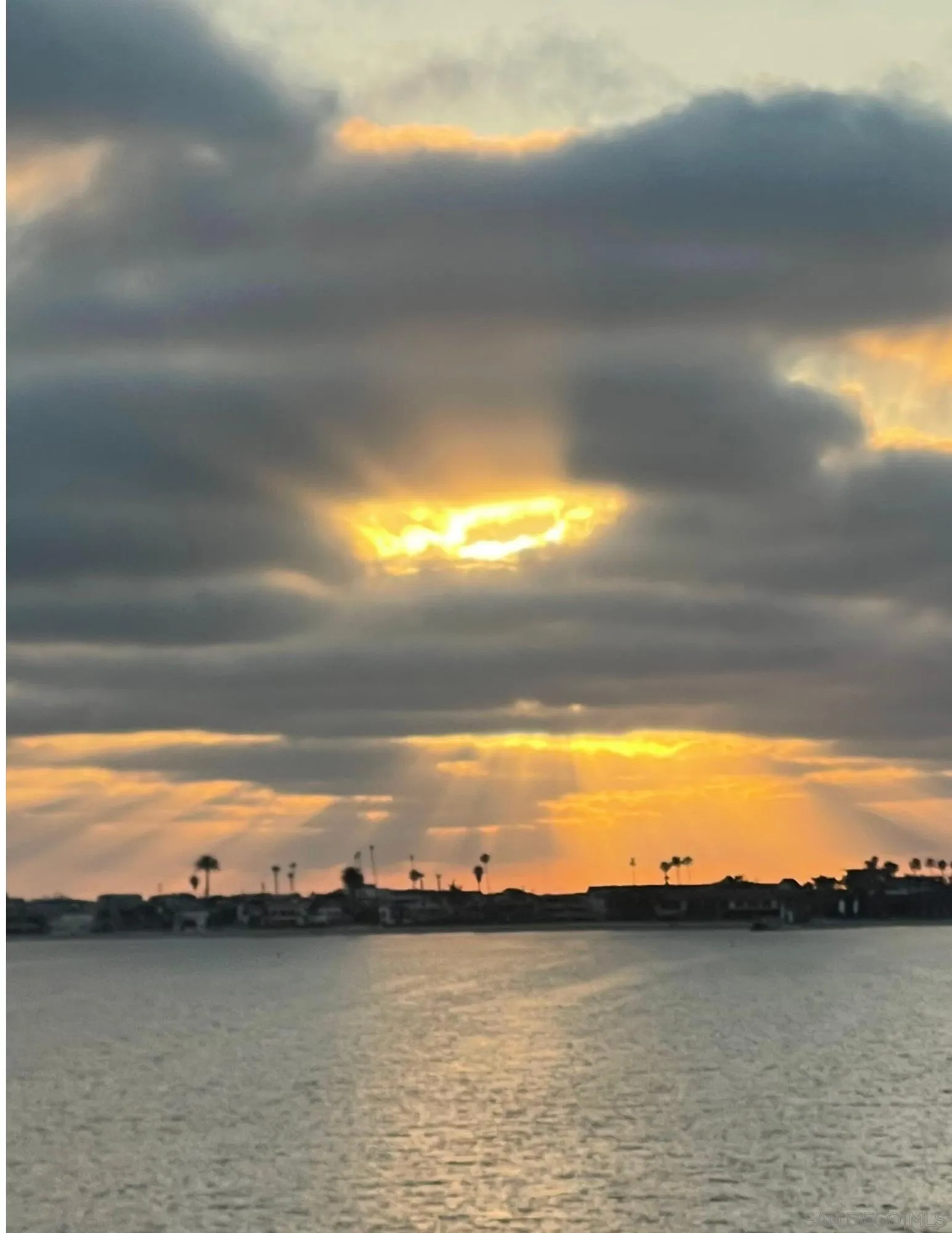 https://cdn.realtyfeed.com/cdn/127/260005293/7b2458dd1ed01230940d2da8edf79886.webp