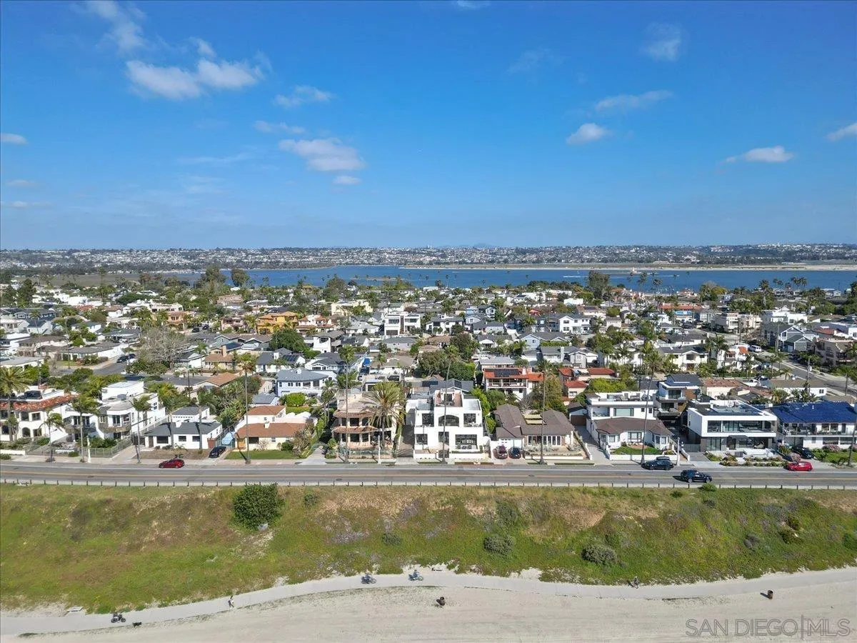https://cdn.realtyfeed.com/cdn/127/260005293/b4d5db24ee919142da9e1c8b03346745.webp