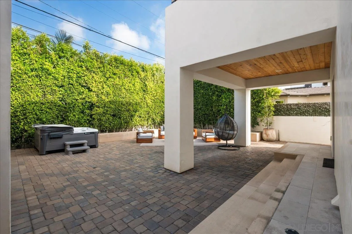 https://cdn.realtyfeed.com/cdn/127/260005293/c714fb2075f819d22882994097f38522.webp