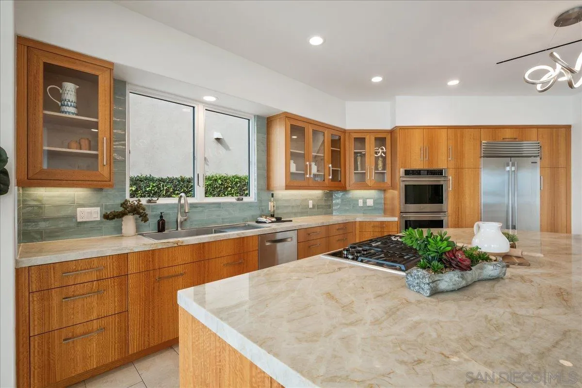 https://cdn.realtyfeed.com/cdn/127/260005293/f4de7c2cd8b190cf886ea102fef0ee86.webp
