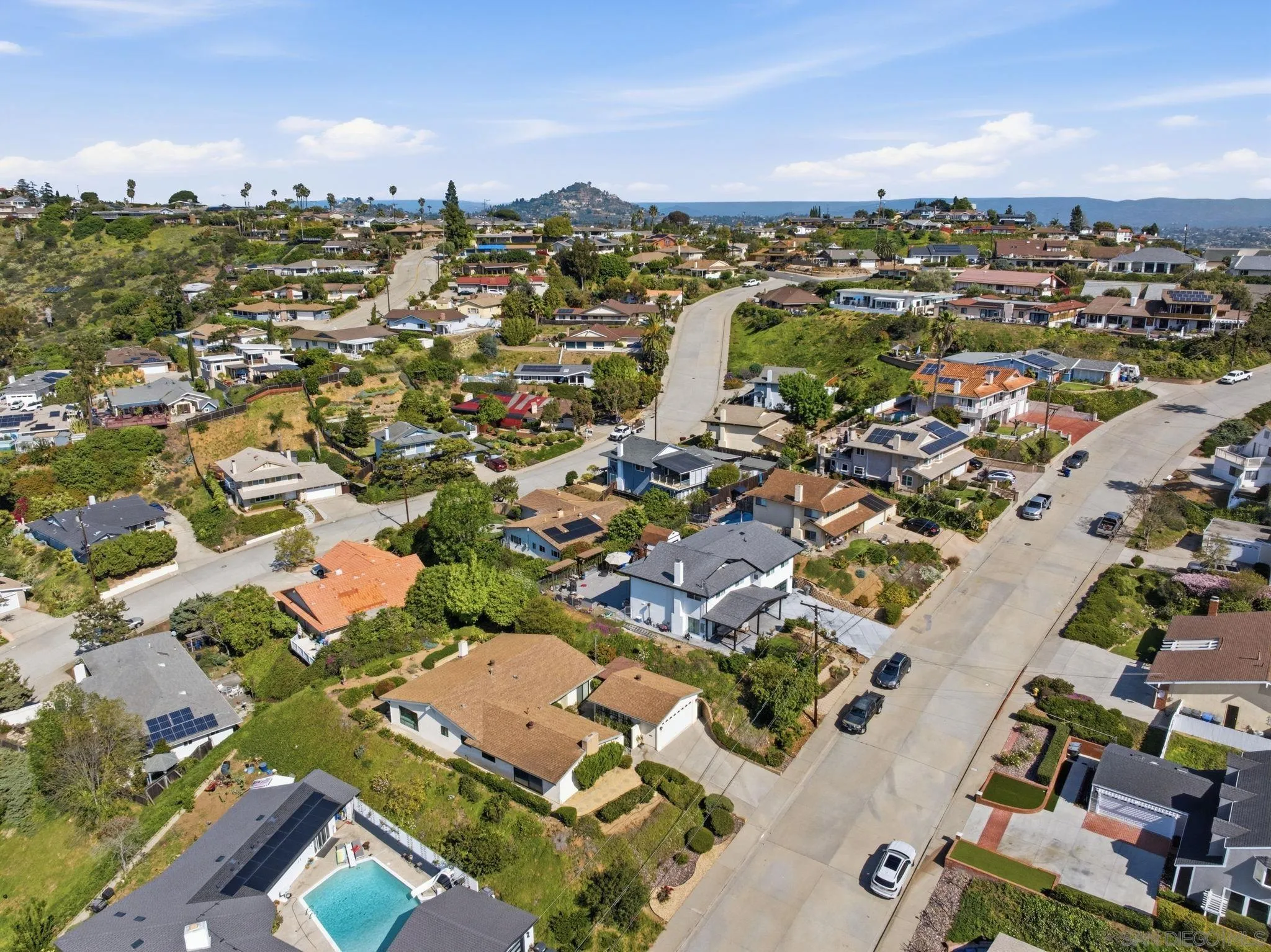 https://cdn.realtyfeed.com/cdn/127/260005298/0e35124fa5413bd0fbcc72c534994e11.webp