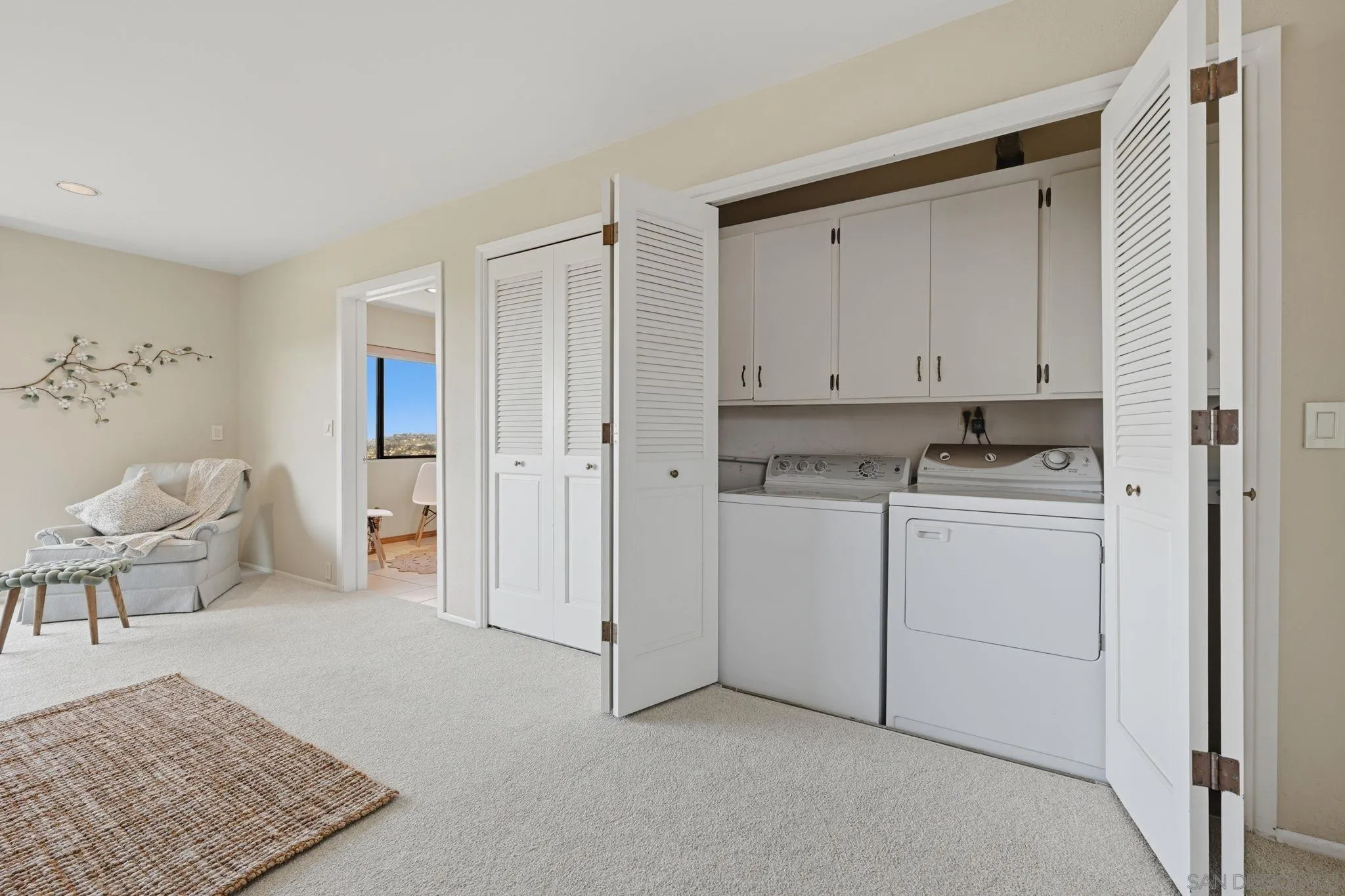 https://cdn.realtyfeed.com/cdn/127/260005298/4b34c8c28391de608537088c0c957f09.webp