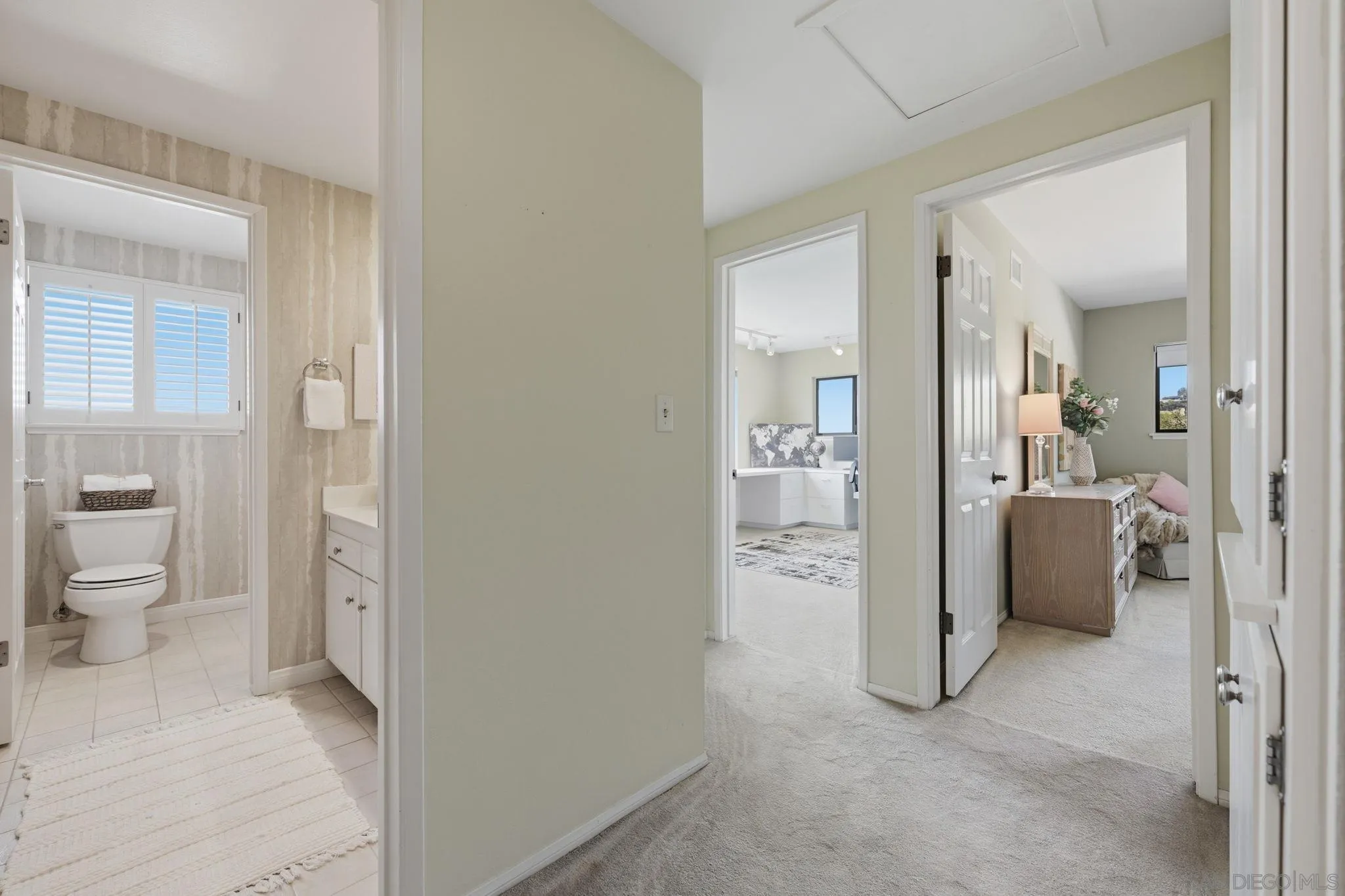 https://cdn.realtyfeed.com/cdn/127/260005298/f523849feb6975a828a786256e69a22e.webp