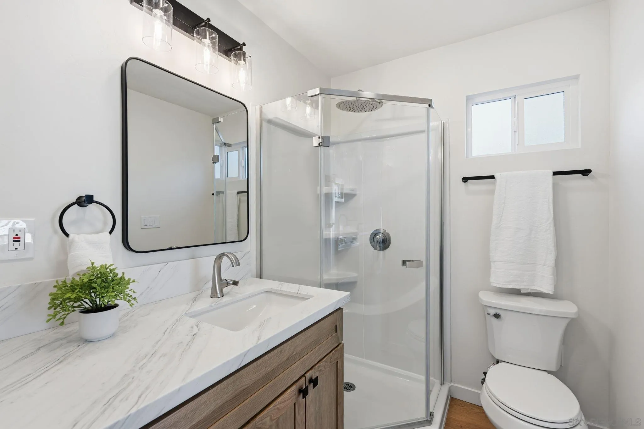 https://cdn.realtyfeed.com/cdn/127/260005299/58994fe79466d3eef69d1410d28a9170.webp