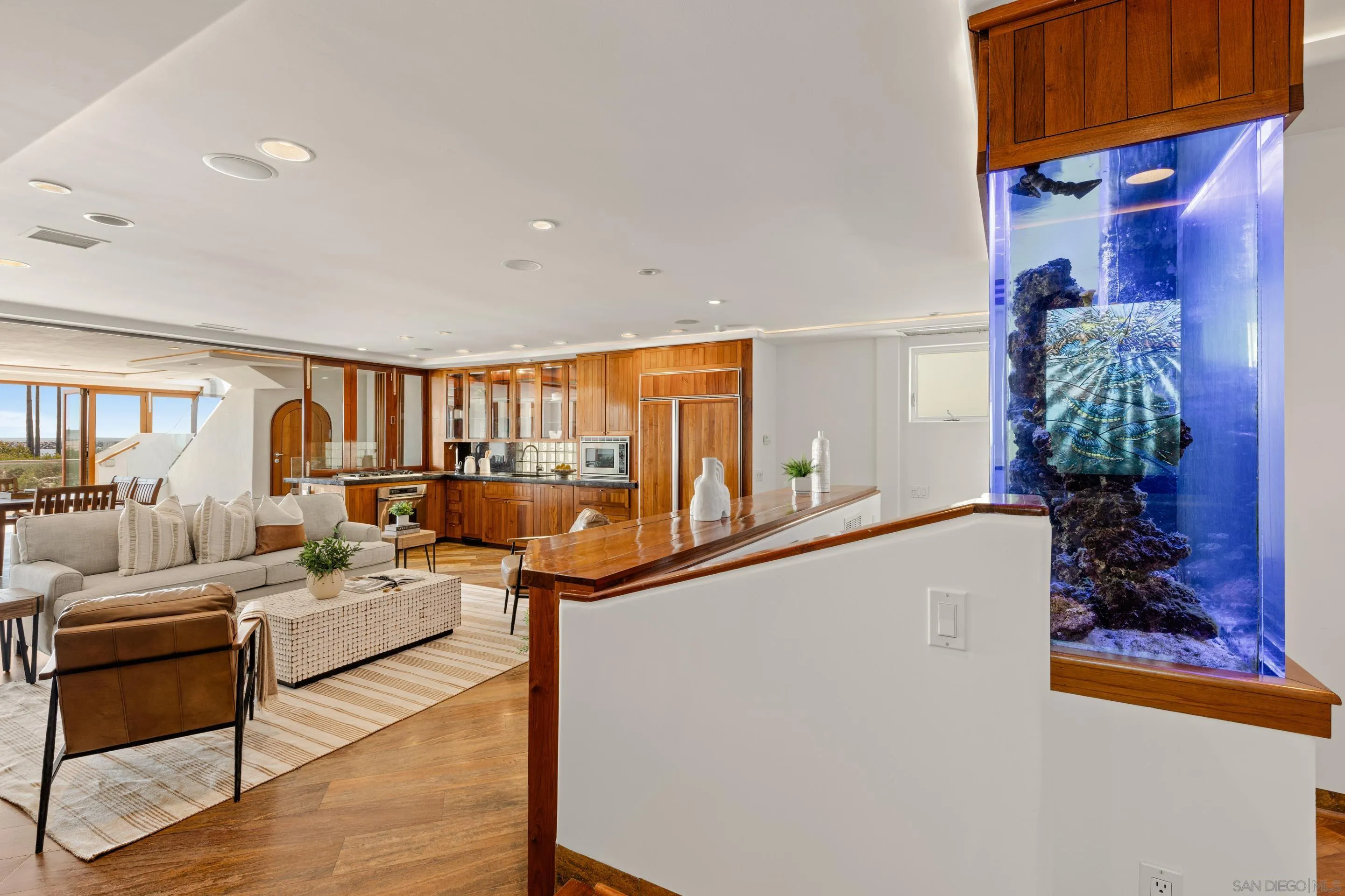 https://cdn.realtyfeed.com/cdn/127/260005303/251d592cb04b3c808f8755dcbe39f059.webp