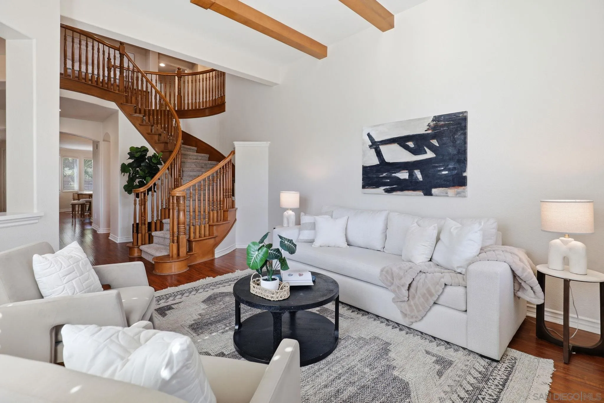 https://cdn.realtyfeed.com/cdn/127/260005305/3c823e97beaf589280ab773c486123ca.webp