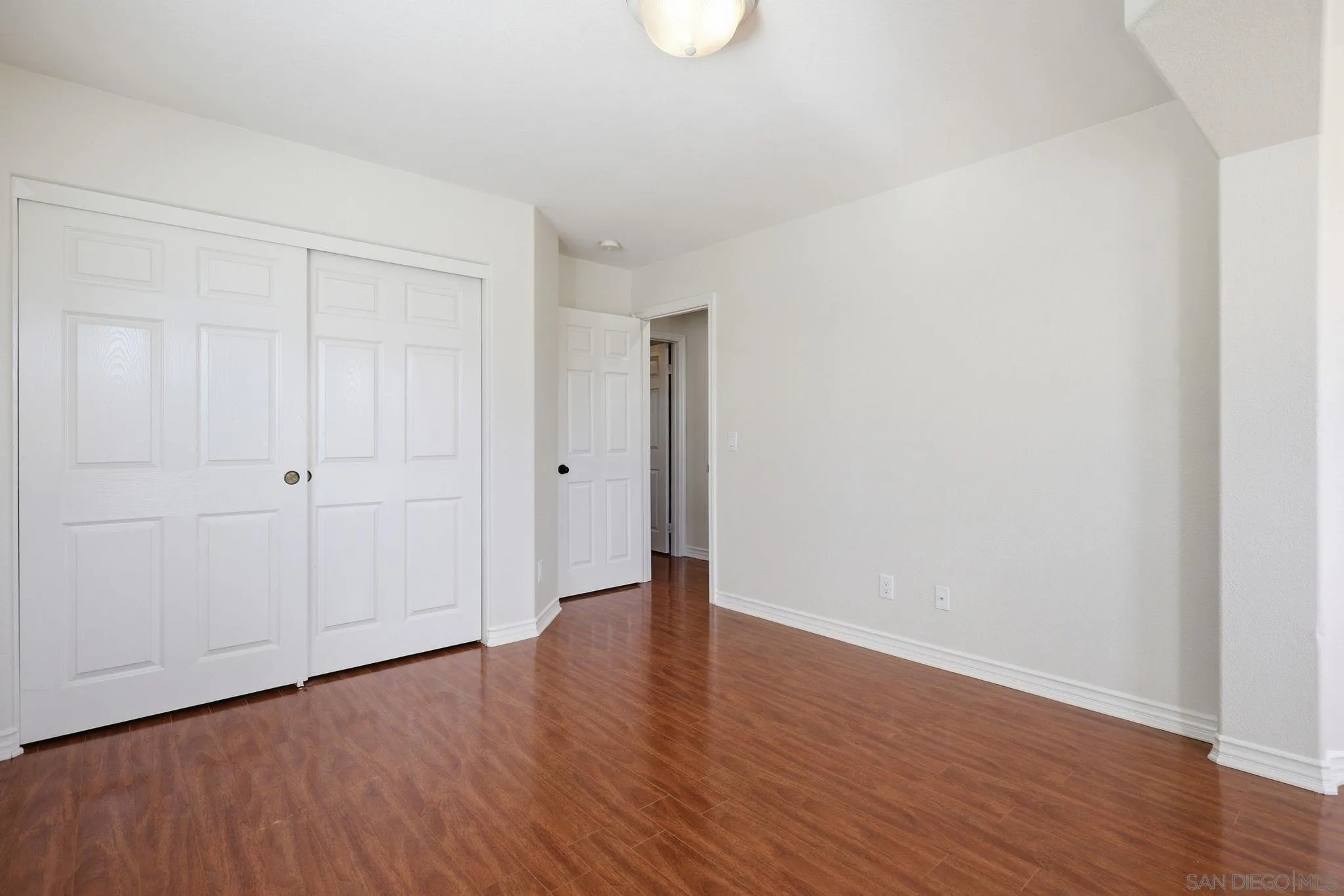 https://cdn.realtyfeed.com/cdn/127/260005305/475571d1a40bf0008cfb34809b5a7e16.webp