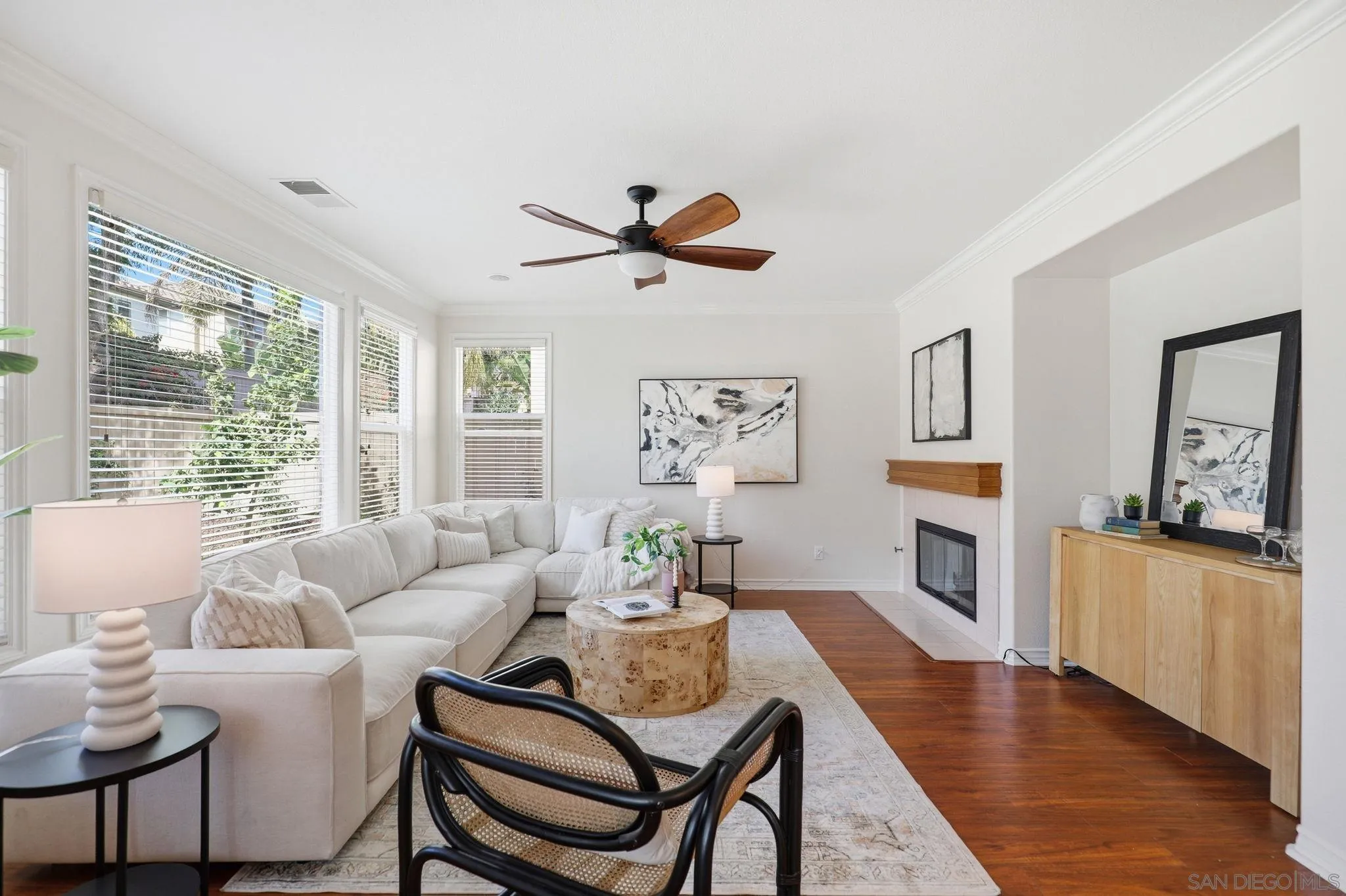 https://cdn.realtyfeed.com/cdn/127/260005305/4b2b77195d8b7924a9e976ca4b010e4c.webp