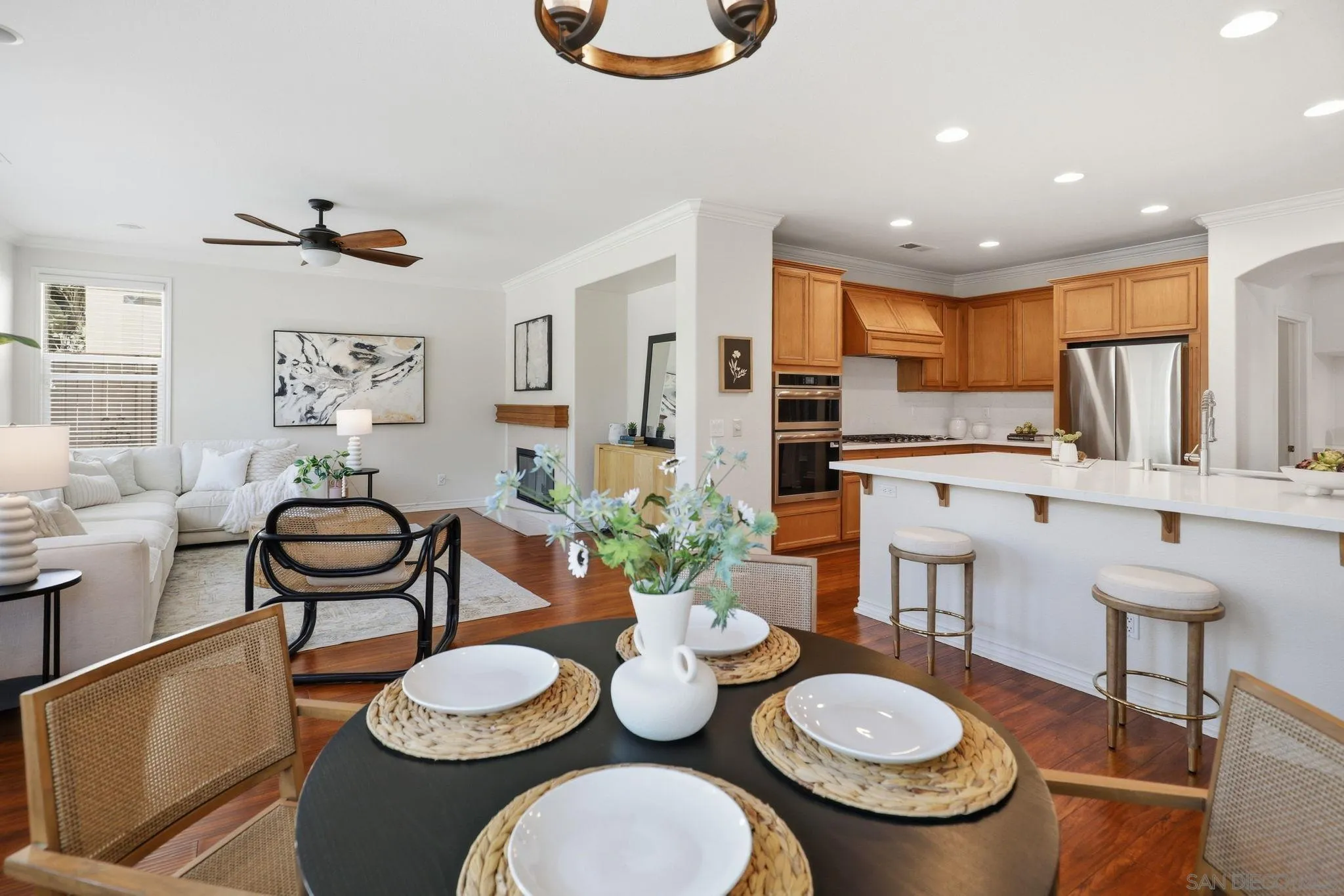 https://cdn.realtyfeed.com/cdn/127/260005305/aa014f93e4b12a15599a5e951d9734b9.webp