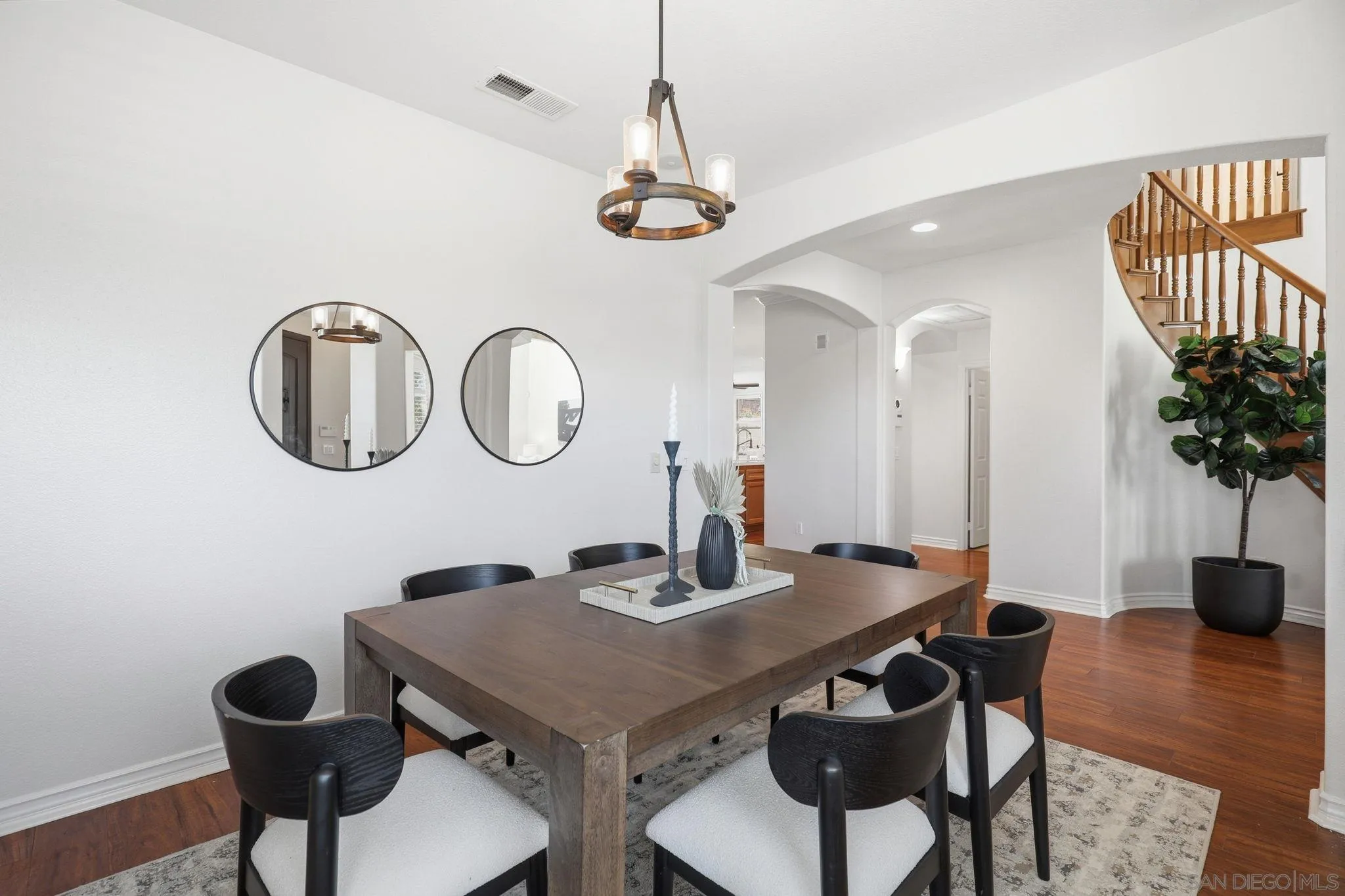 https://cdn.realtyfeed.com/cdn/127/260005305/e824e653c2b921f434df6224b58c77b0.webp