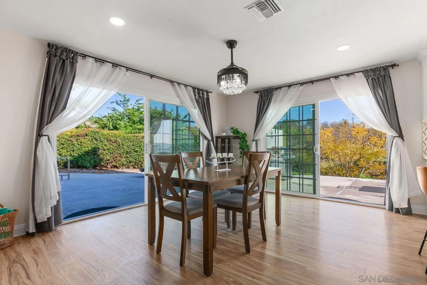 https://cdn.realtyfeed.com/cdn/127/260005307/95190d83bb91f62289db69fe8f339426.webp