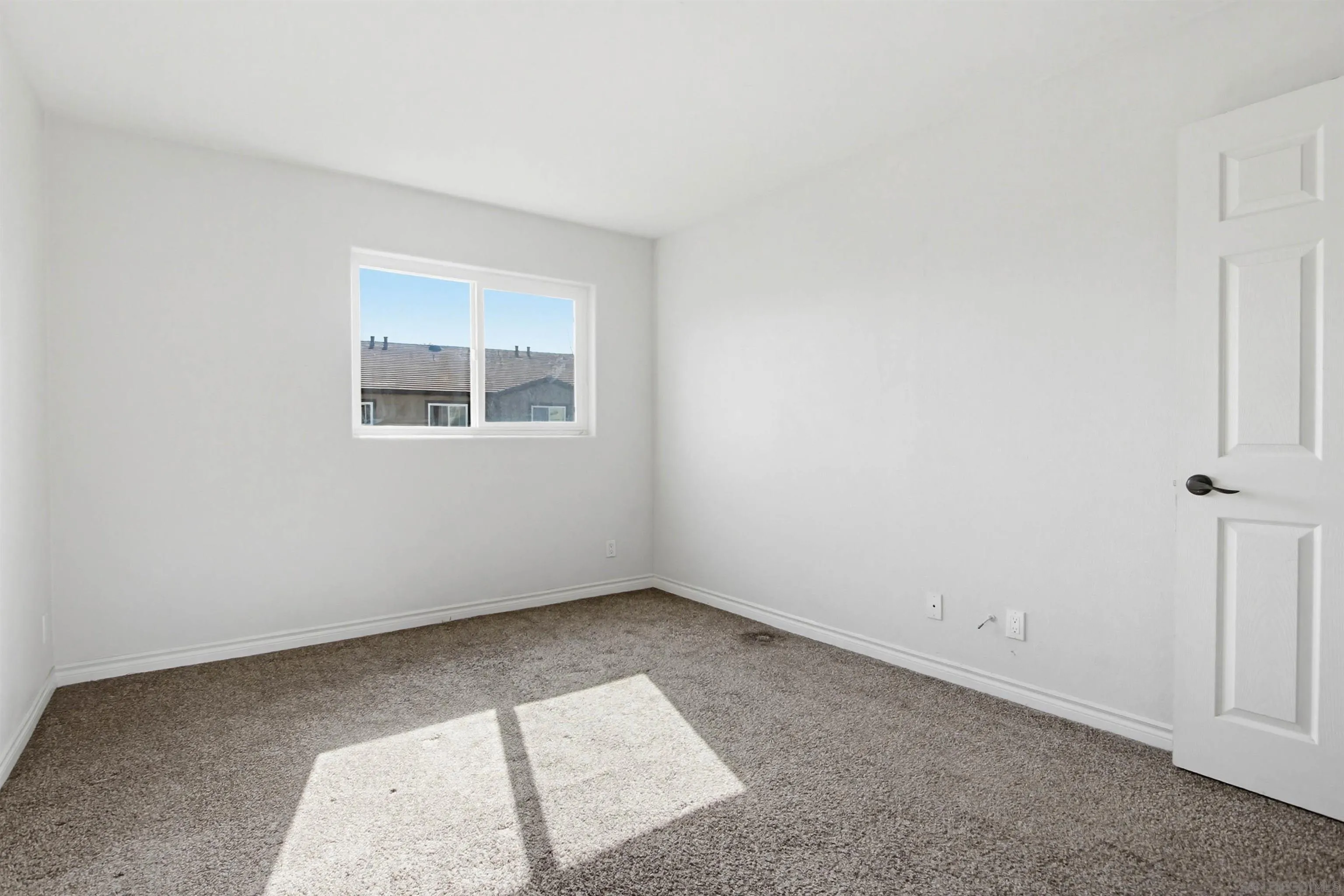 https://cdn.realtyfeed.com/cdn/127/260005308/4427d2498aca25819970f82569e96776.webp