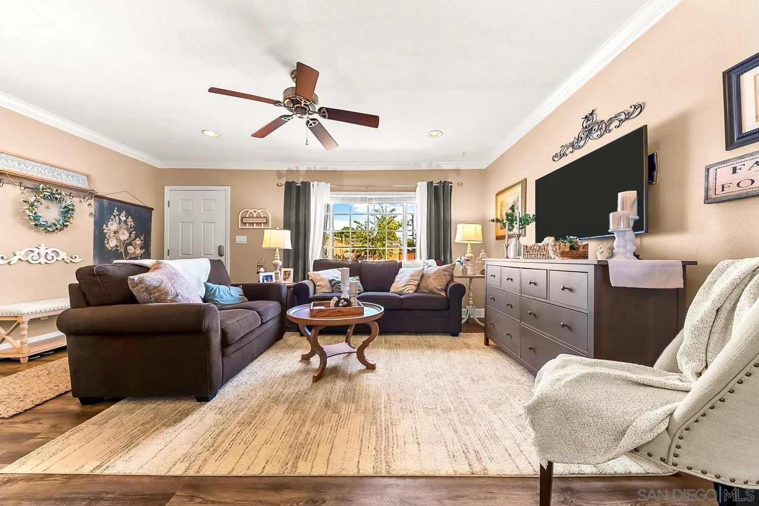 https://cdn.realtyfeed.com/cdn/127/260005311/3b08b99086775ee5d888d7f6f8986d96.webp