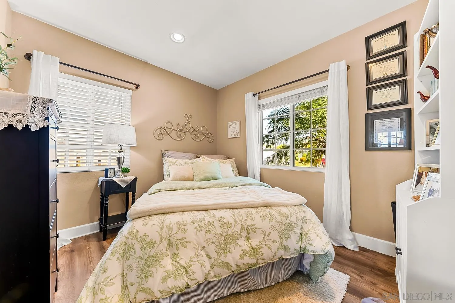 https://cdn.realtyfeed.com/cdn/127/260005311/405387bd845ccee6dd7f056735e71cc2.webp