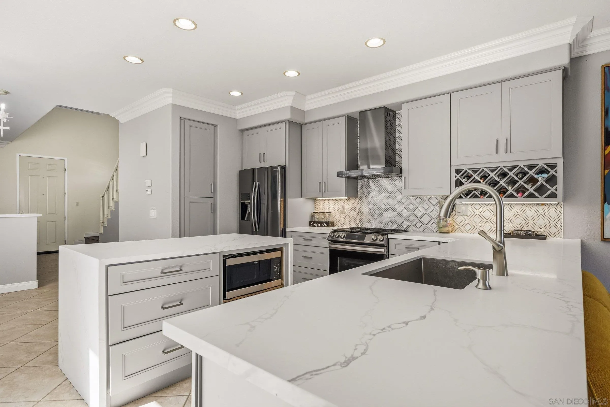 https://cdn.realtyfeed.com/cdn/127/260005320/5b75ff7f3511efa60aa027920eea5ead.webp