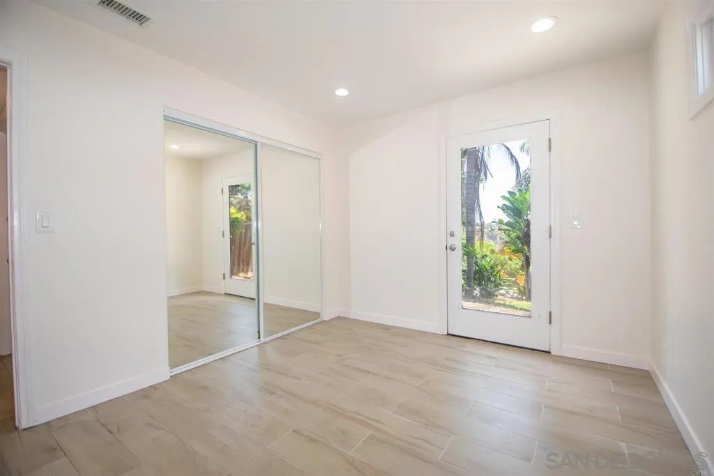 https://cdn.realtyfeed.com/cdn/127/260005323/4baa0d8945b8ad042f38767f7572b116.webp