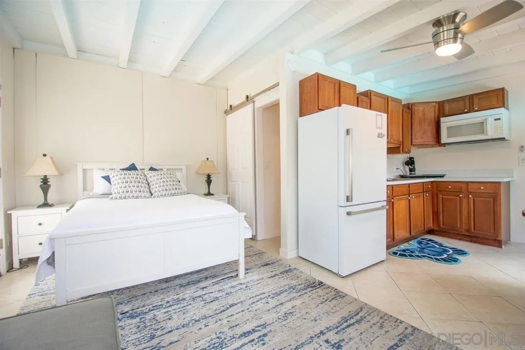 https://cdn.realtyfeed.com/cdn/127/260005323/b2e9b2f1ff9ec05580051b3ee5f9e504.webp