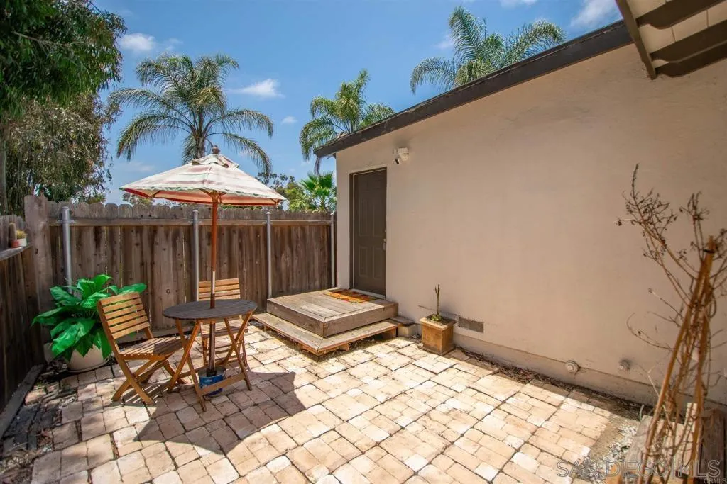 https://cdn.realtyfeed.com/cdn/127/260005323/c2ec274a3d5e3babf83260b769c8ada4.webp