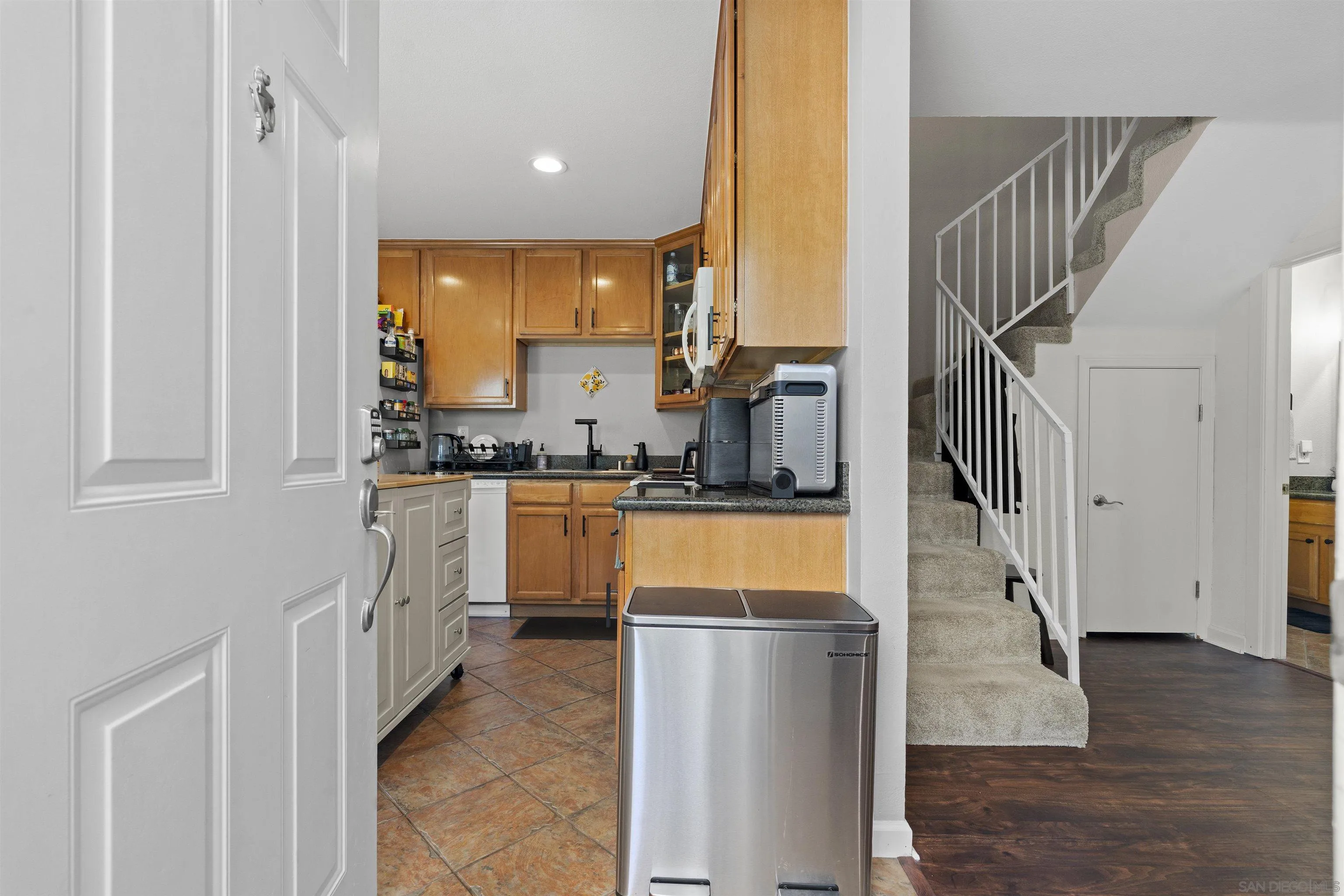 Photo #6: 260005331 Listing: Photo #6