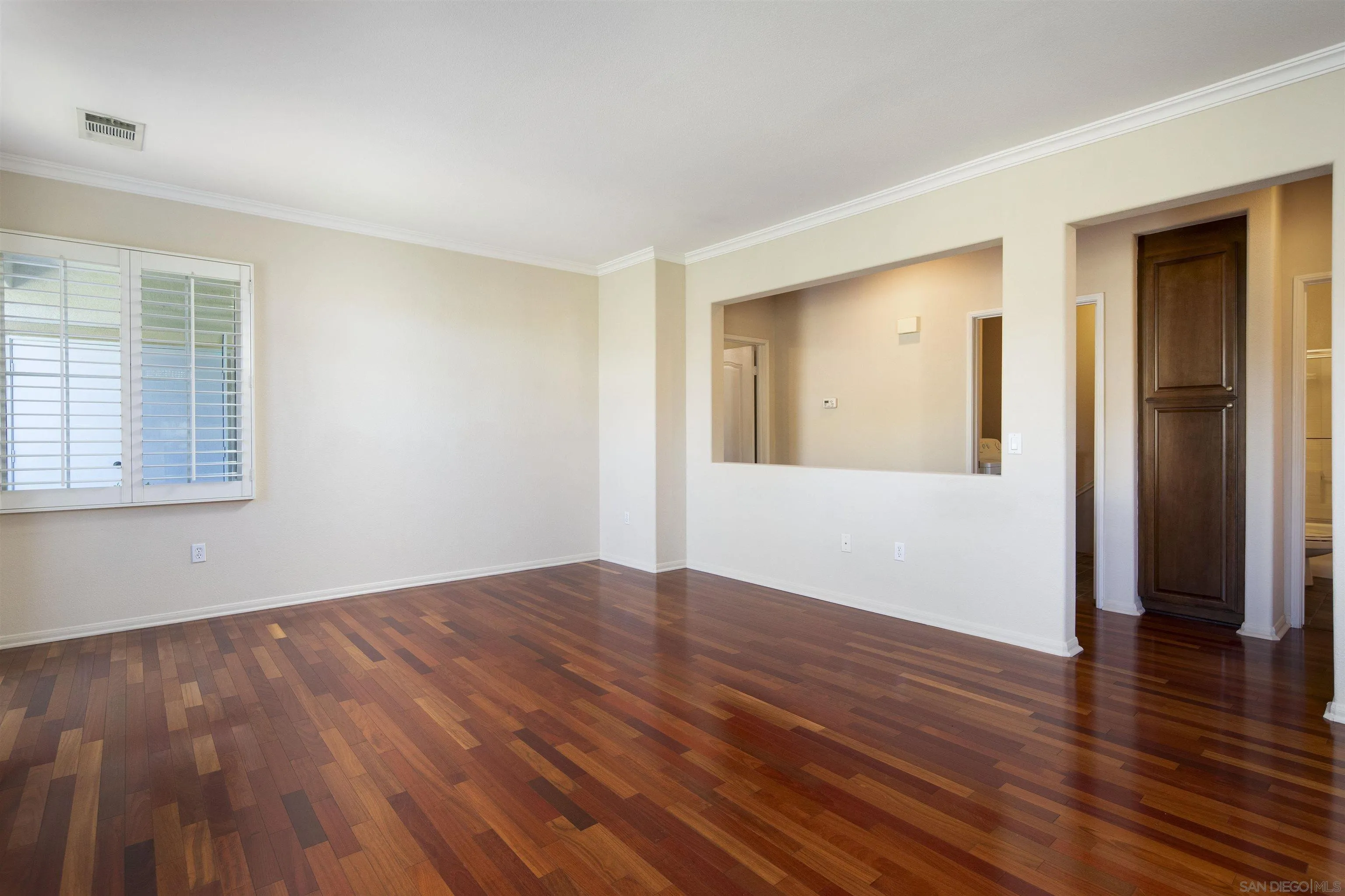 Photo #11: 260005332 Listing: Photo #11