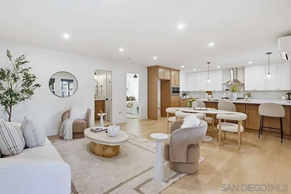 https://cdn.realtyfeed.com/cdn/127/260005333/8ebb4d9df01a41341677152f335b4c49.webp