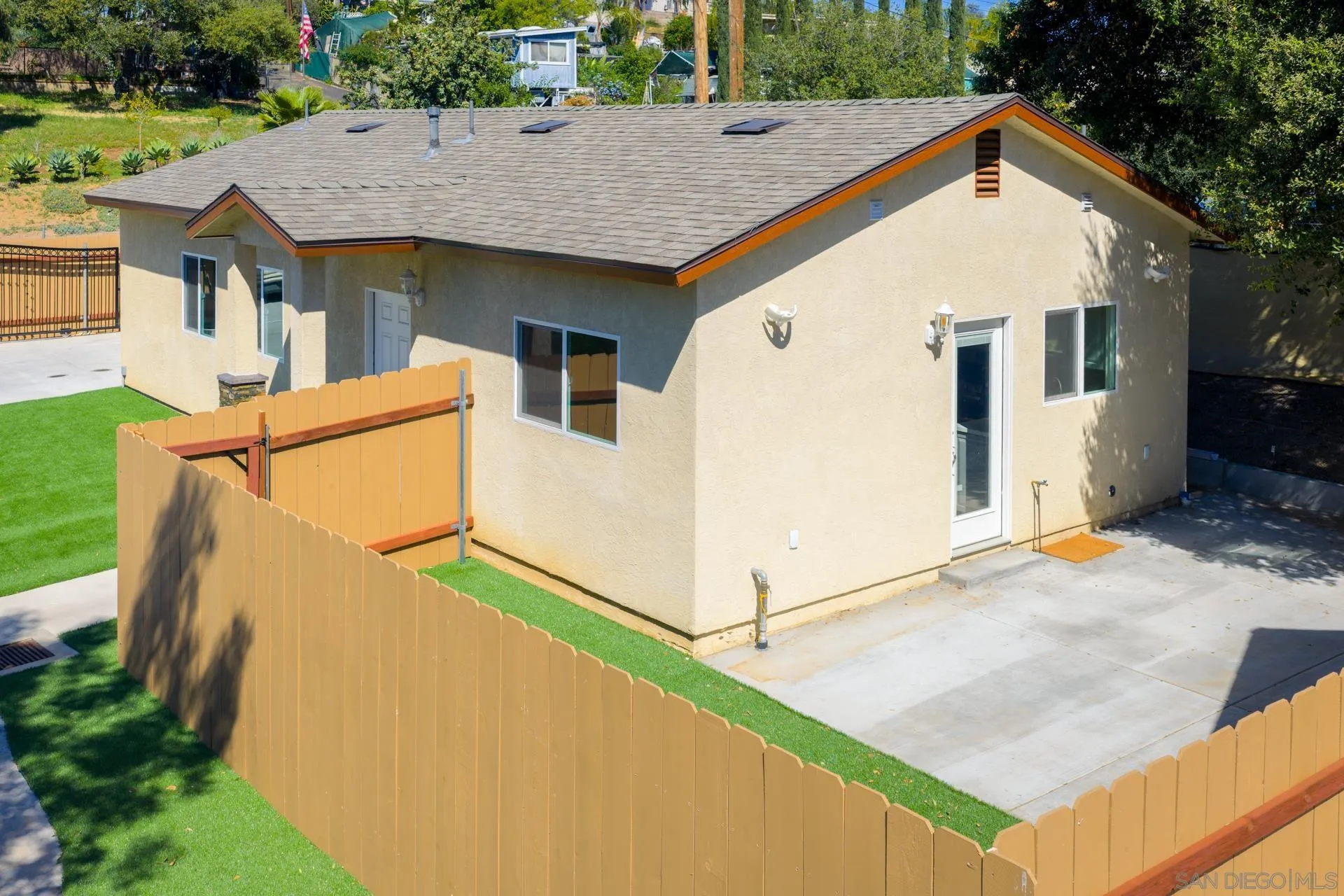 https://cdn.realtyfeed.com/cdn/127/260005336/19c0ce63a2fc60e60e52c1fd3462336e.webp
