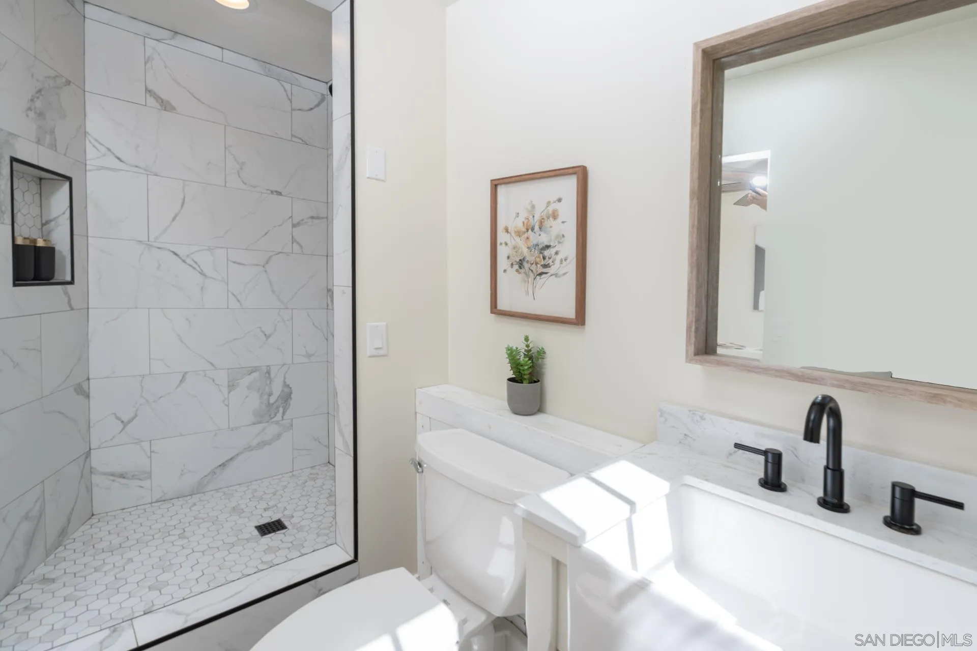 https://cdn.realtyfeed.com/cdn/127/260005336/33405eb83ae4b416663d689e7241040f.webp