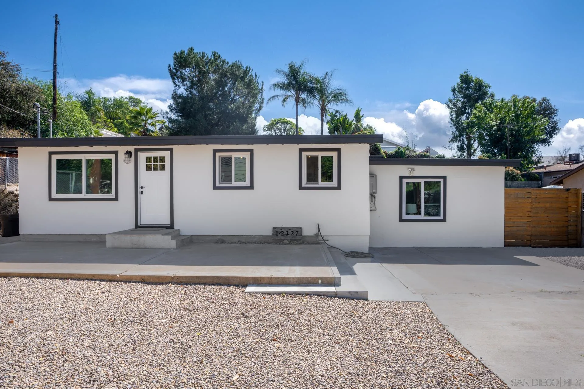 https://cdn.realtyfeed.com/cdn/127/260005336/9f18c7182dde3758e0c65c4a198ab2af.webp