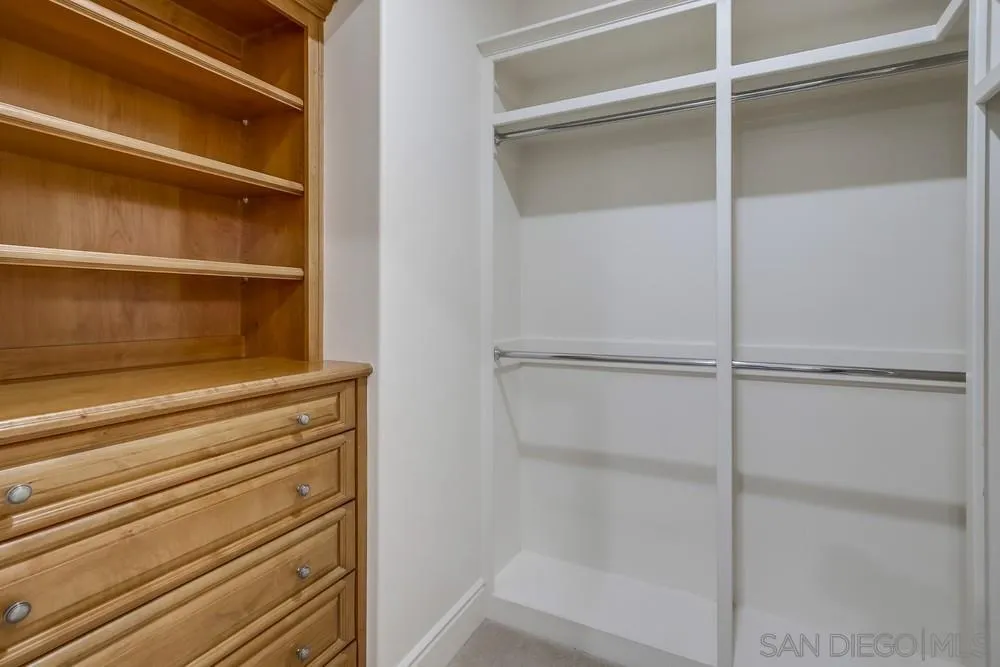 https://cdn.realtyfeed.com/cdn/127/260005337/880e23bc1b771832f6da1d21e059c6a8.webp