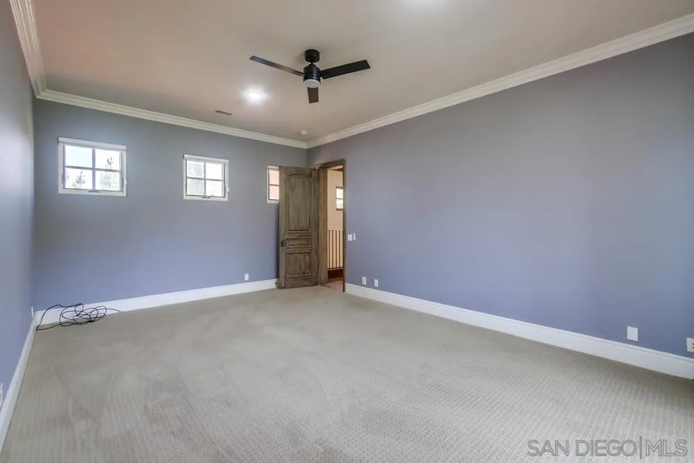 https://cdn.realtyfeed.com/cdn/127/260005337/cdb365c41048eb402089f384efeb799a.webp