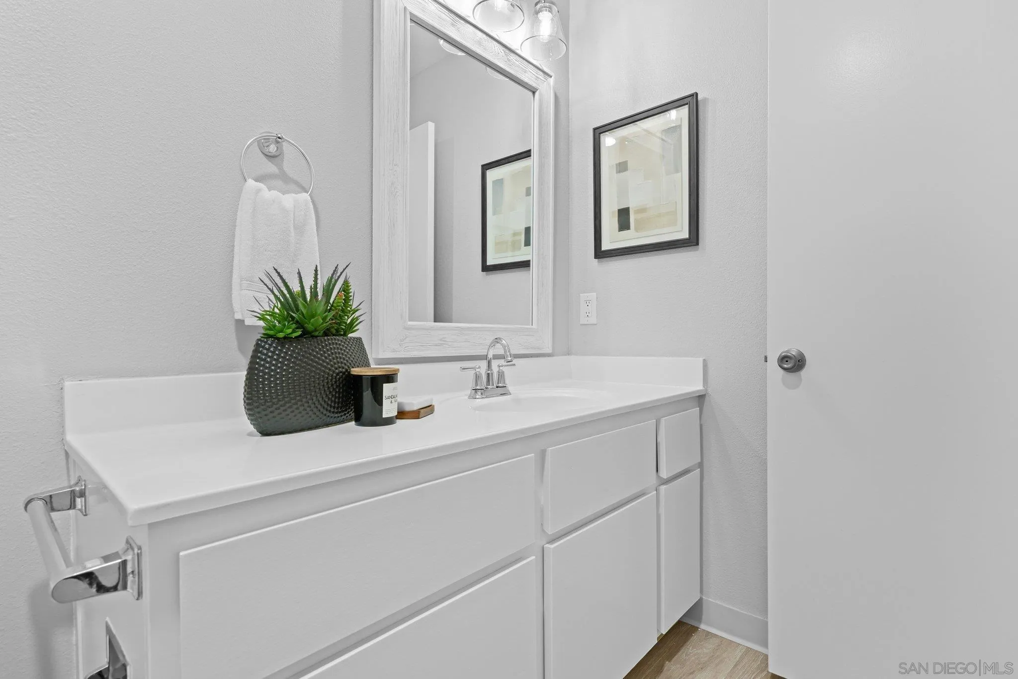 Photo #17: 260005339 Listing: Photo #17
