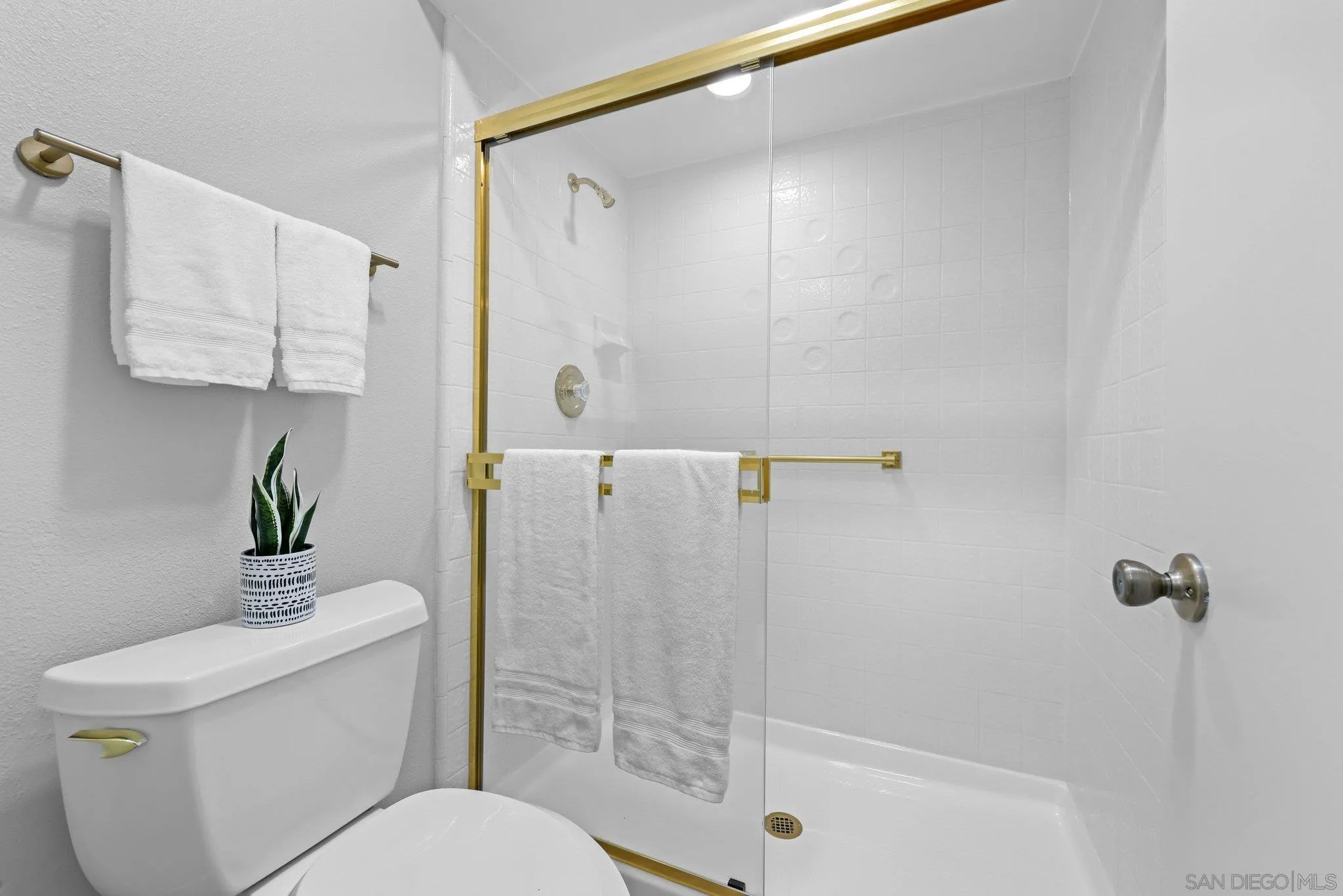 Photo #29: 260005339 Listing: Photo #29
