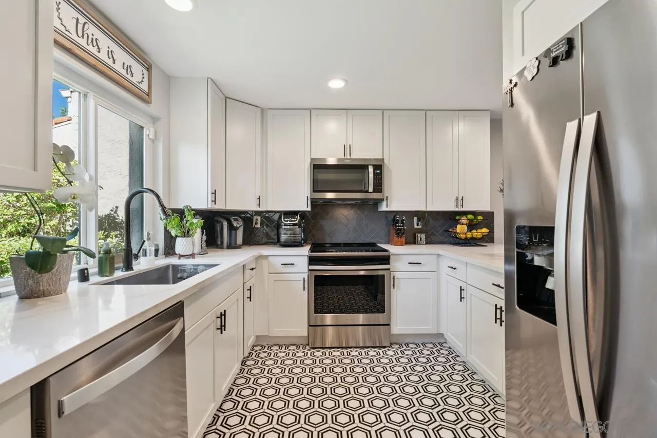 Photo #6: 260005341 Listing: Photo #6