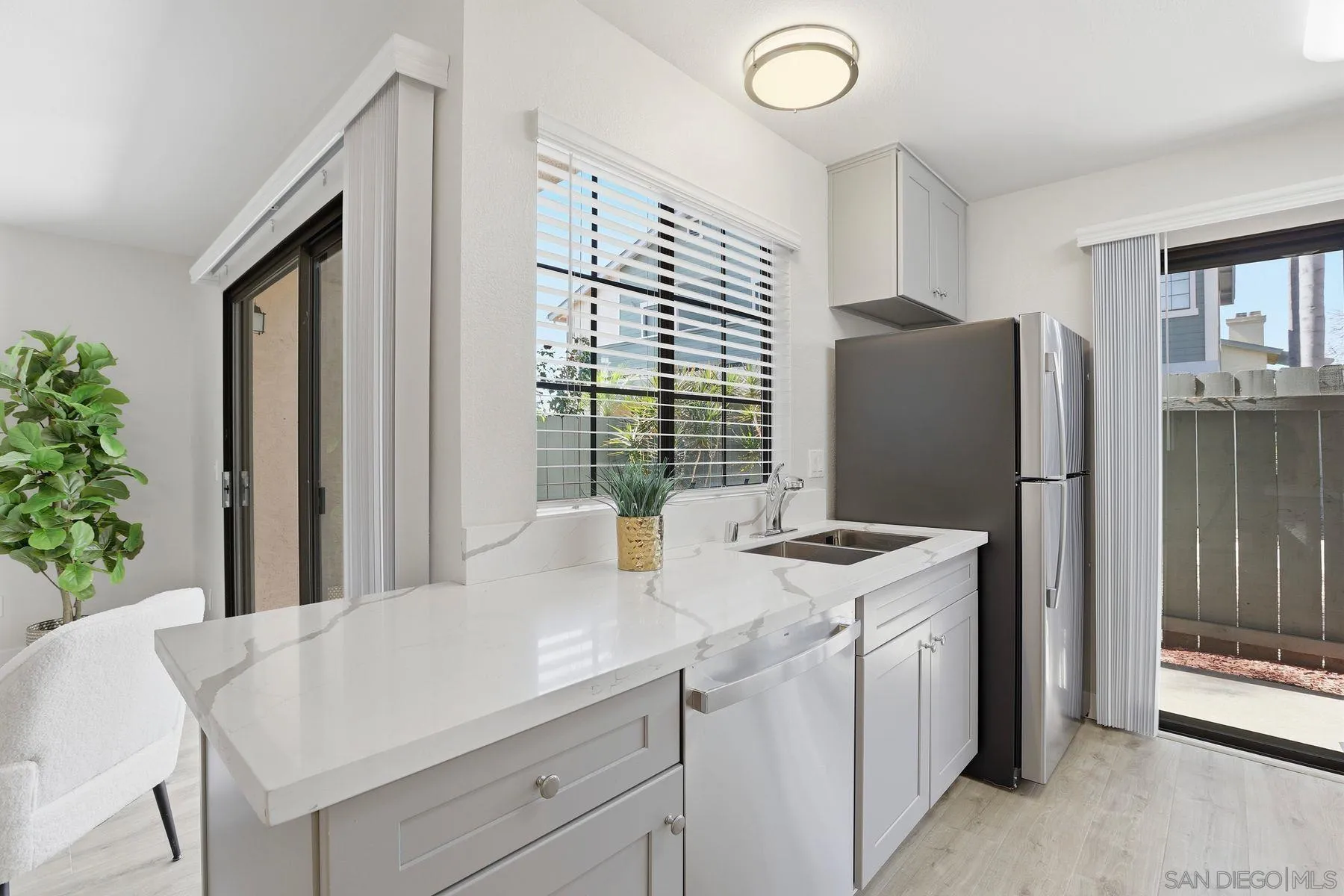 Photo #8: 260005342 Listing: Photo #8