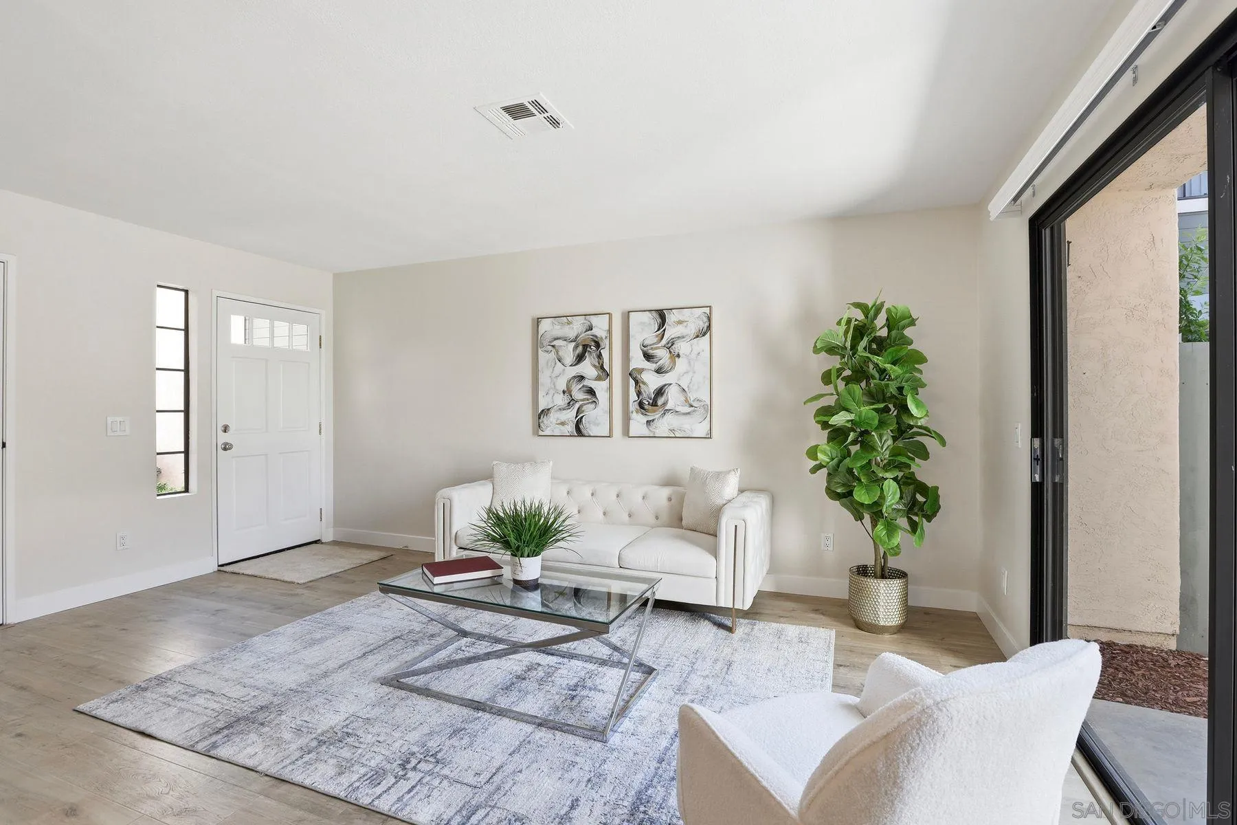 Photo #5: 260005342 Listing: Photo #5