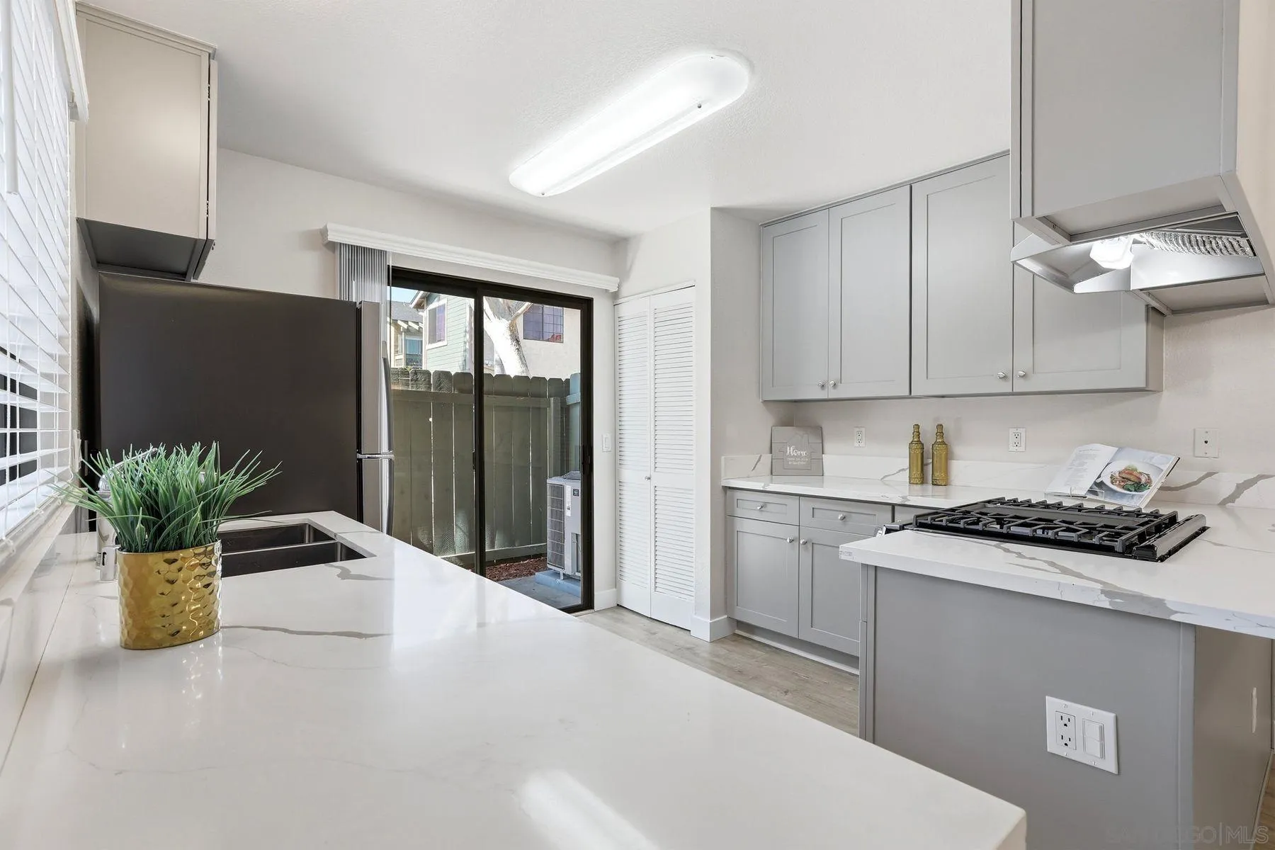Photo #10: 260005342 Listing: Photo #10