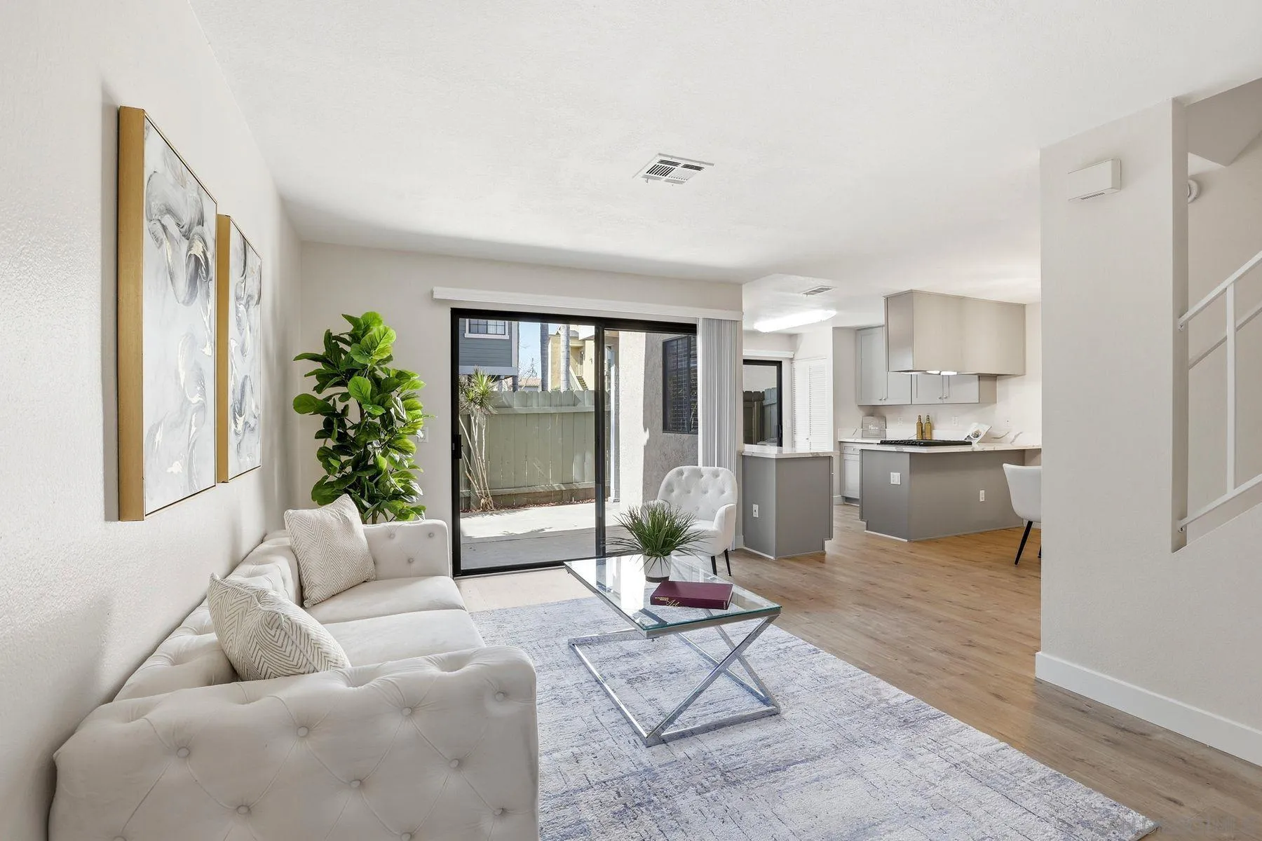 Photo #3: 260005342 Listing: Photo #3