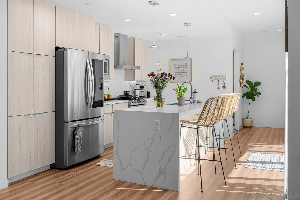 https://cdn.realtyfeed.com/cdn/127/260005343/47ad94e0852bd77bb94cccb0091e5926.webp