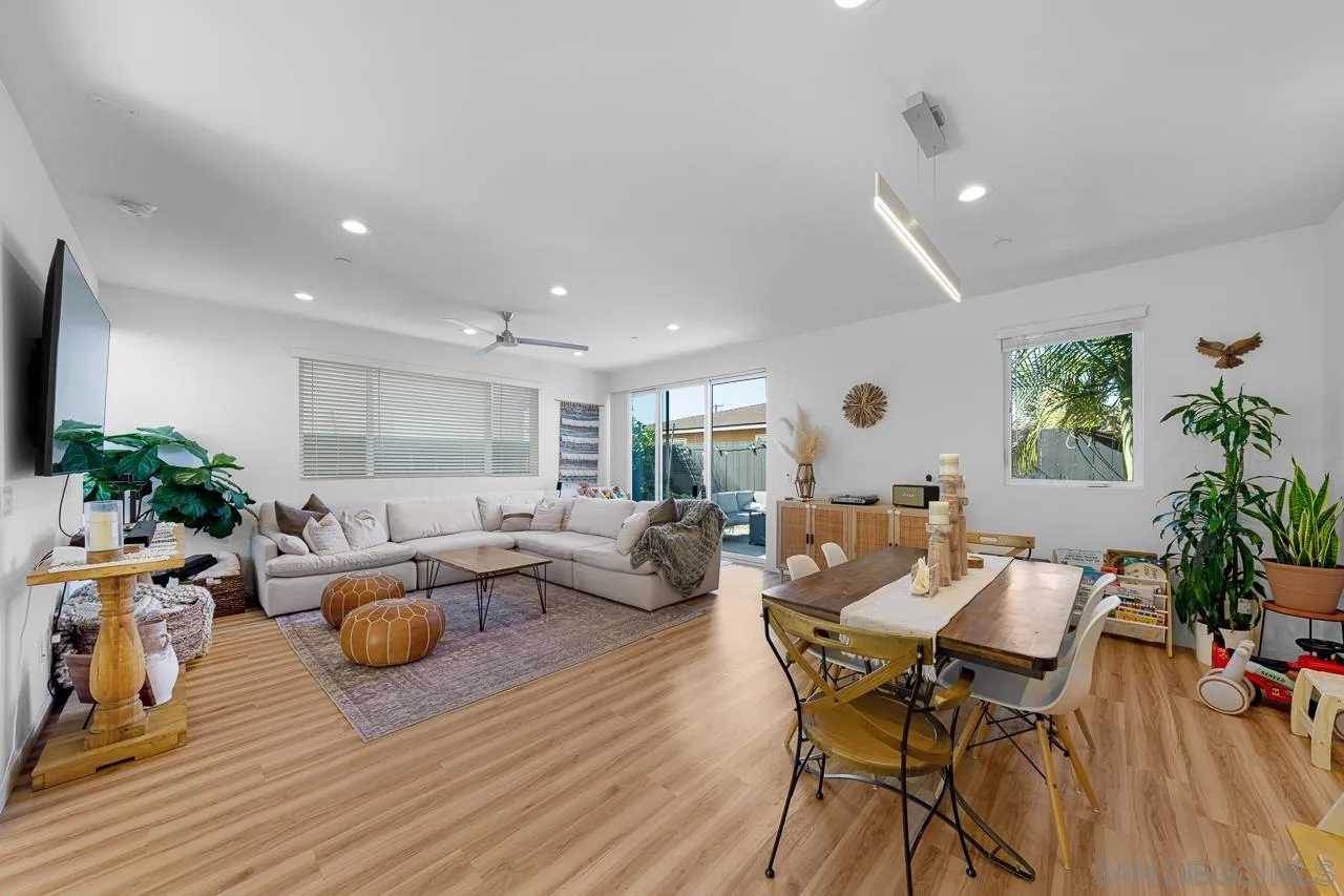 https://cdn.realtyfeed.com/cdn/127/260005343/5abf024af1aca45f19b5853a7fe78ab1.webp