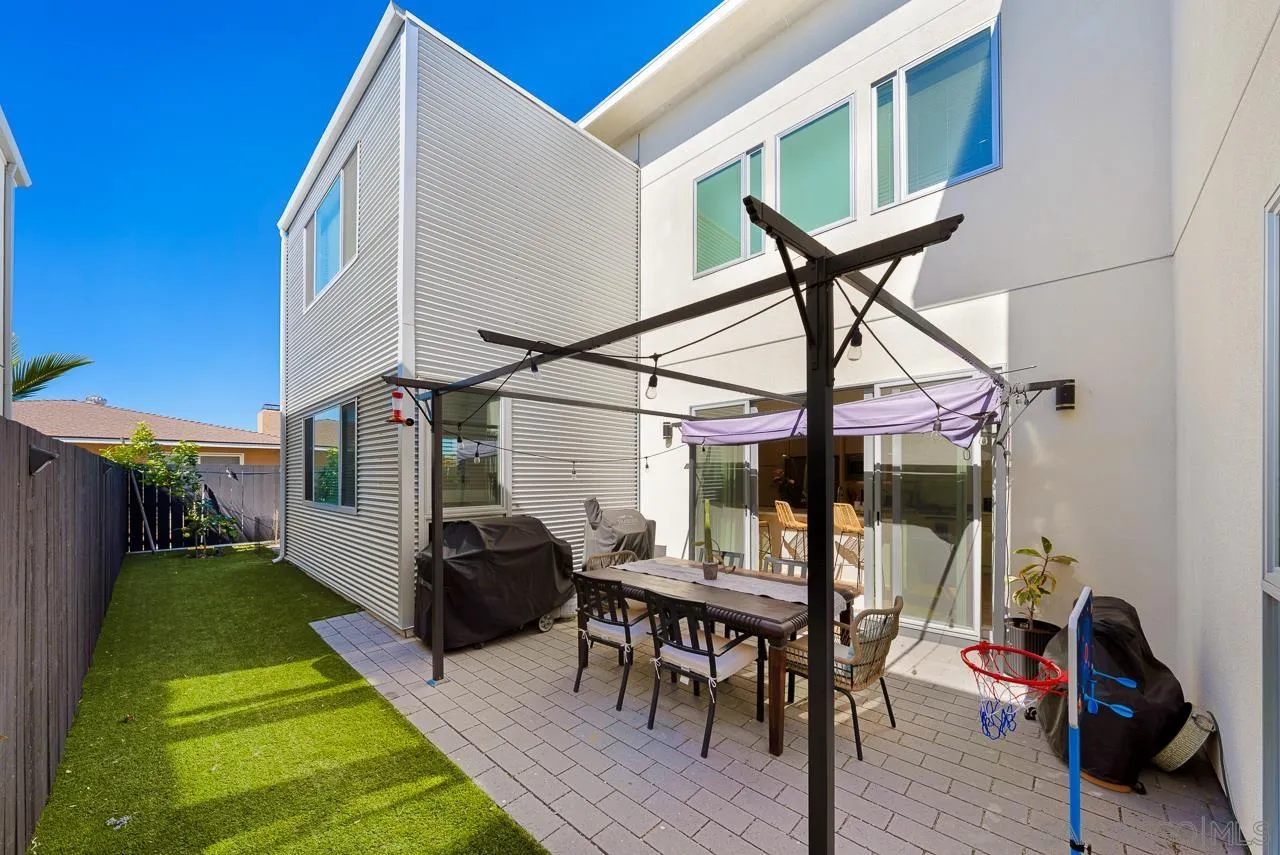 https://cdn.realtyfeed.com/cdn/127/260005343/9ddfd25688d96e90d9626ebb971a8b82.webp